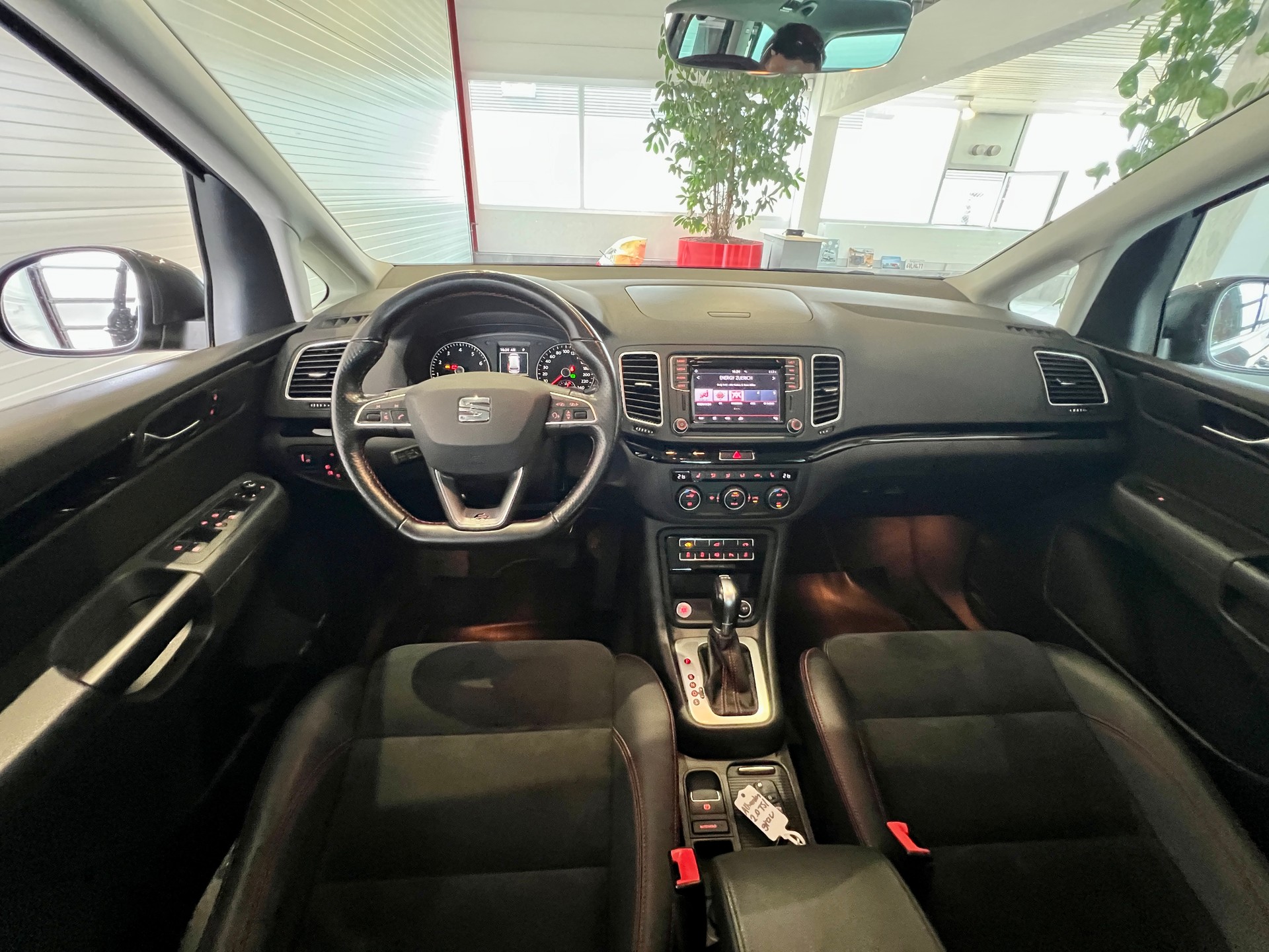 SEAT Alhambra 2.0 TSI FR Line DSG-image-22
