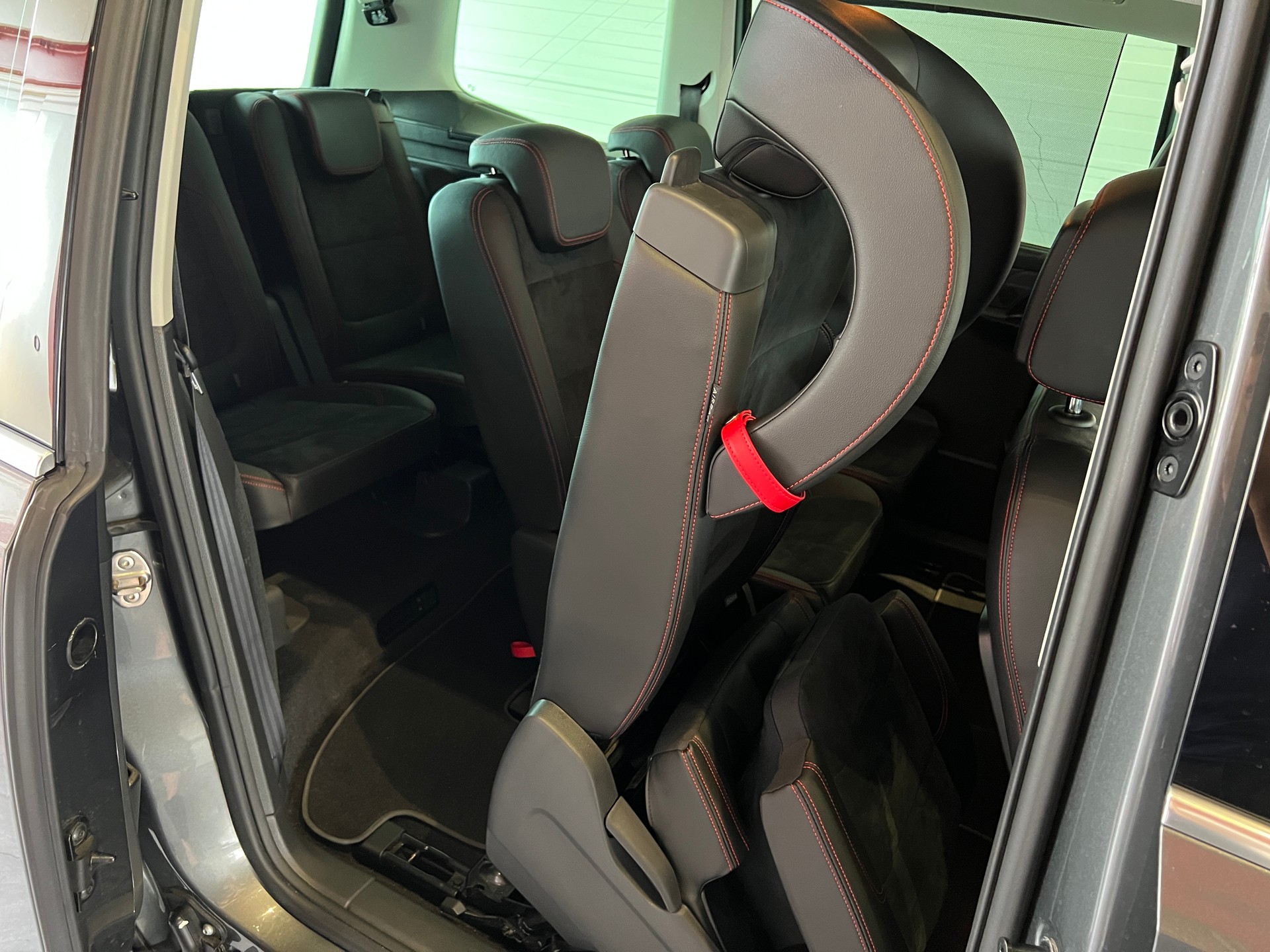 SEAT Alhambra 2.0 TSI FR Line DSG-image-14