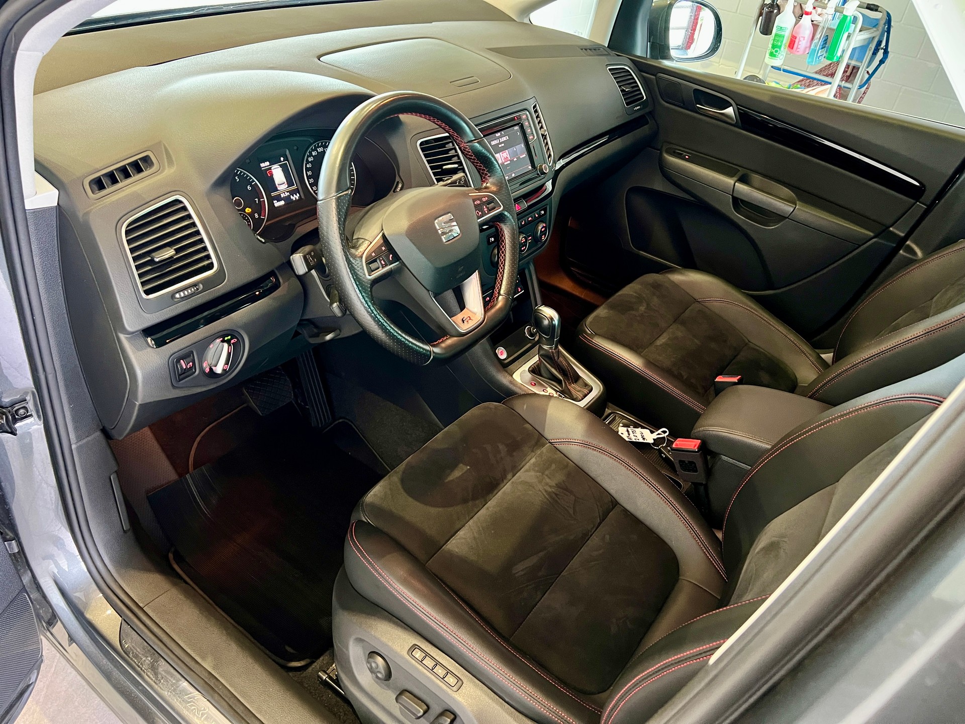 SEAT Alhambra 2.0 TSI FR Line DSG-image-8