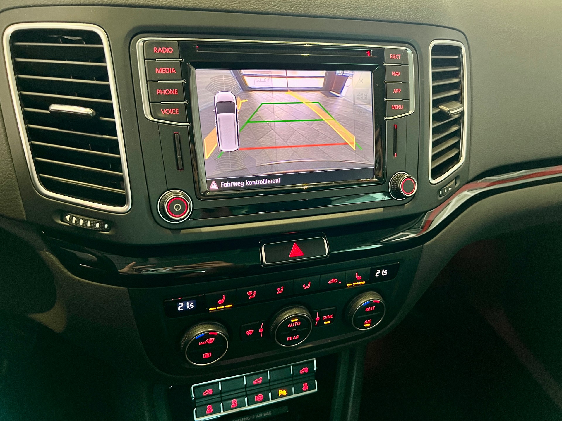 SEAT Alhambra 2.0 TSI FR Line DSG-image-26