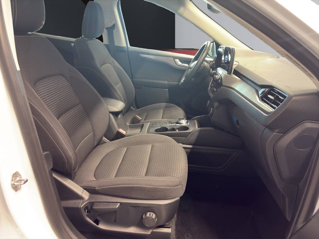 FORD Kuga 2.0 TDCi EcoBlue Titanium 4WD-image-10