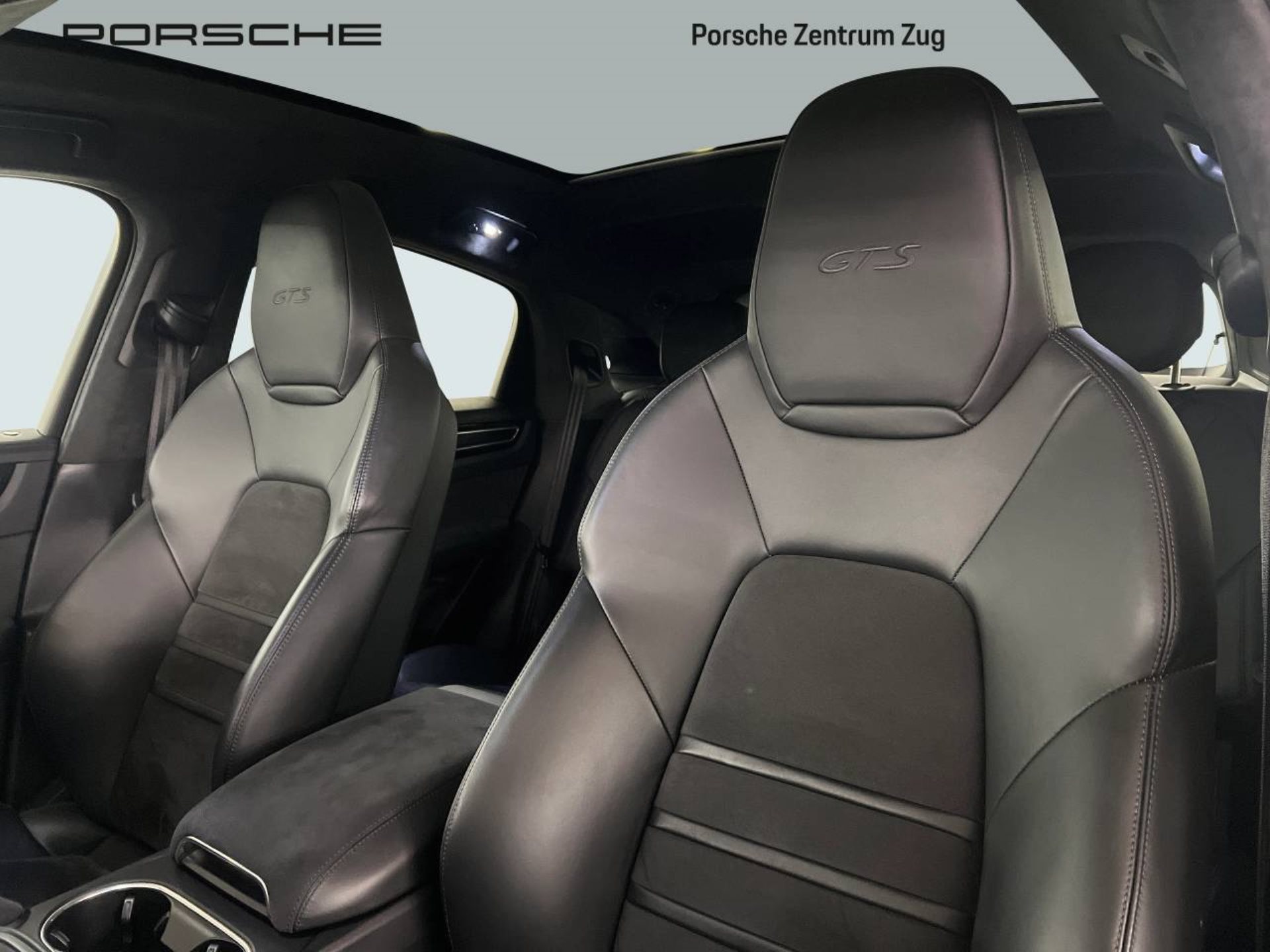 PORSCHE Cayenne GTS Coupé-image-4