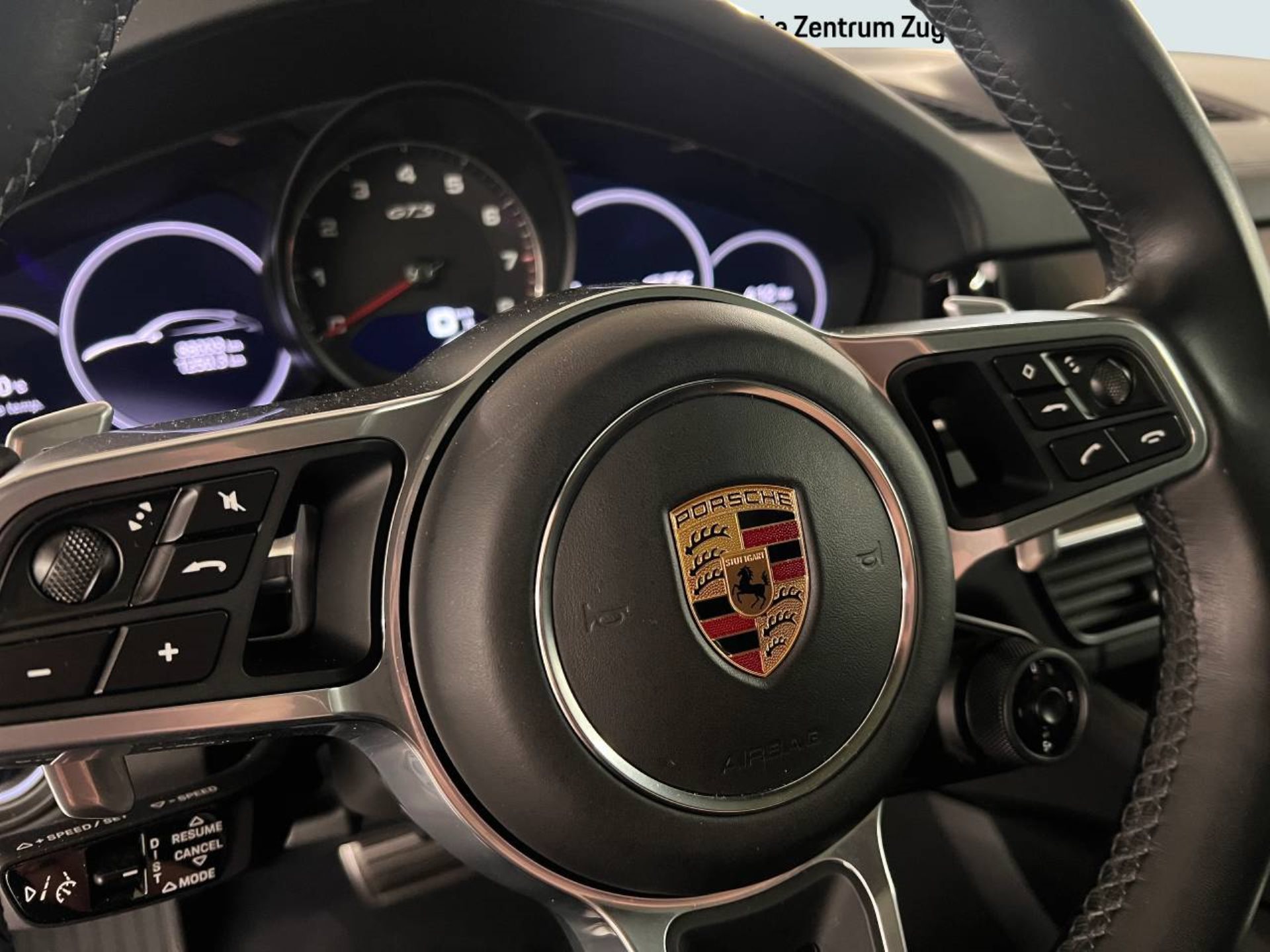 PORSCHE Cayenne GTS Coupé-image-16