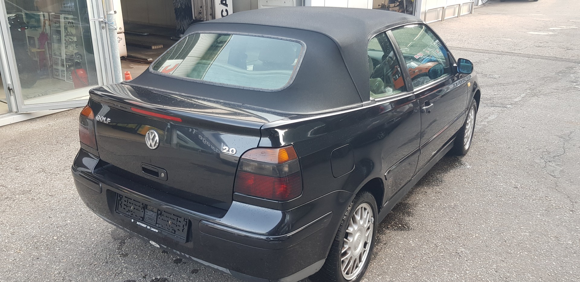 VW Golf Cabriolet 2000 Highline Sunshine-image-3