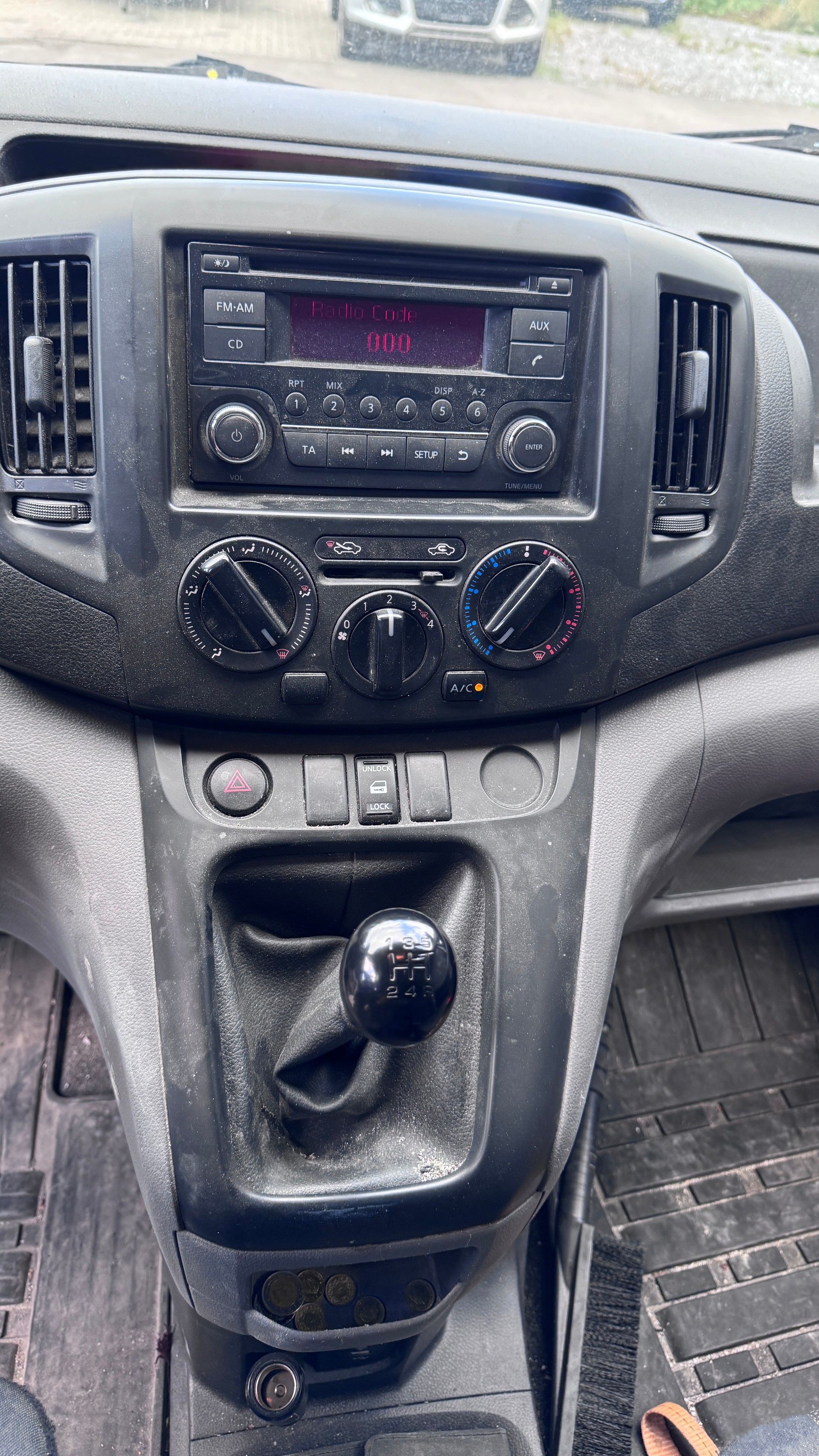 NISSAN NV200 1.5 dCi 90 Comfort-image-9