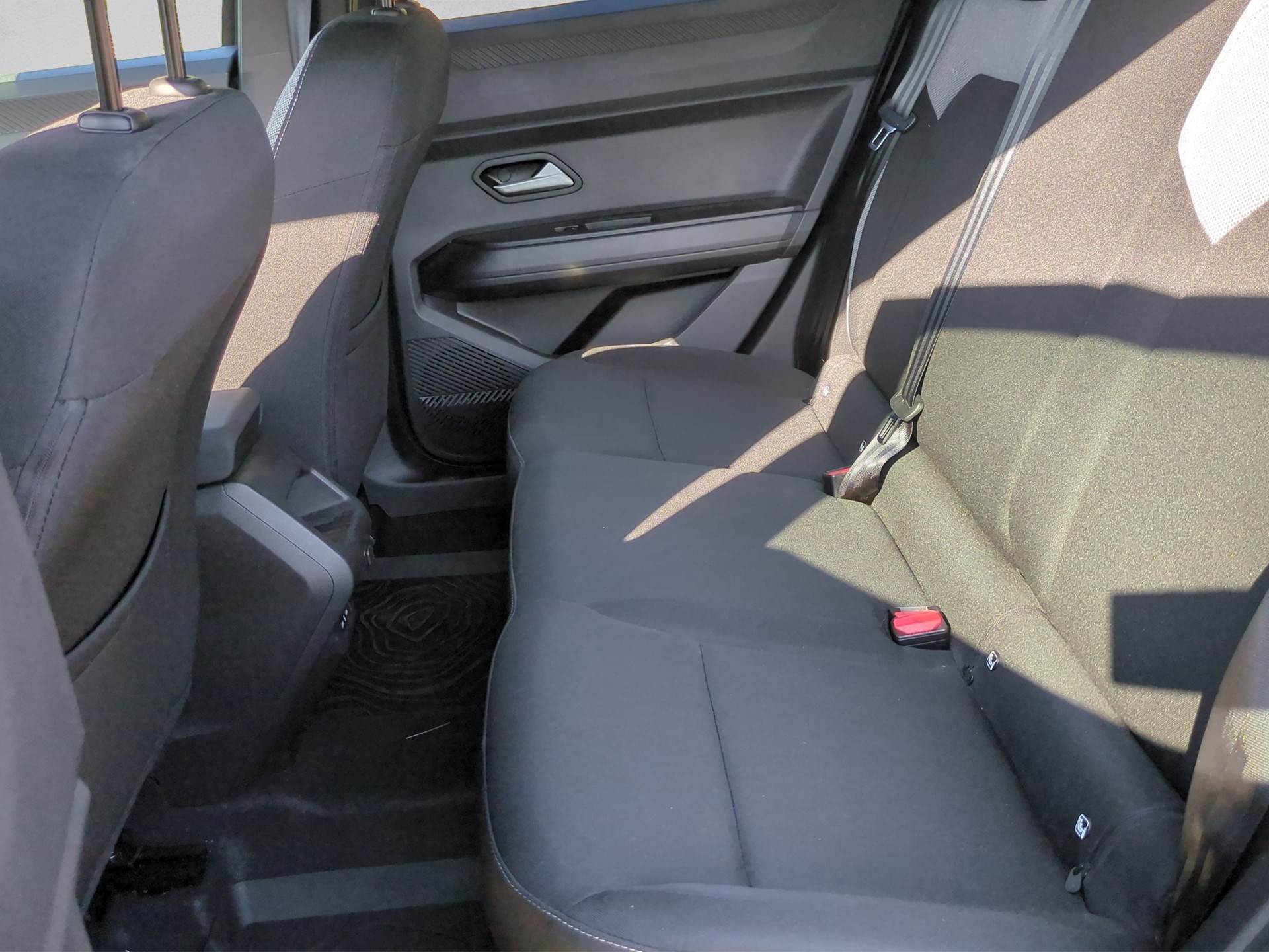 DACIA Duster HEV 155 Journey-image-10