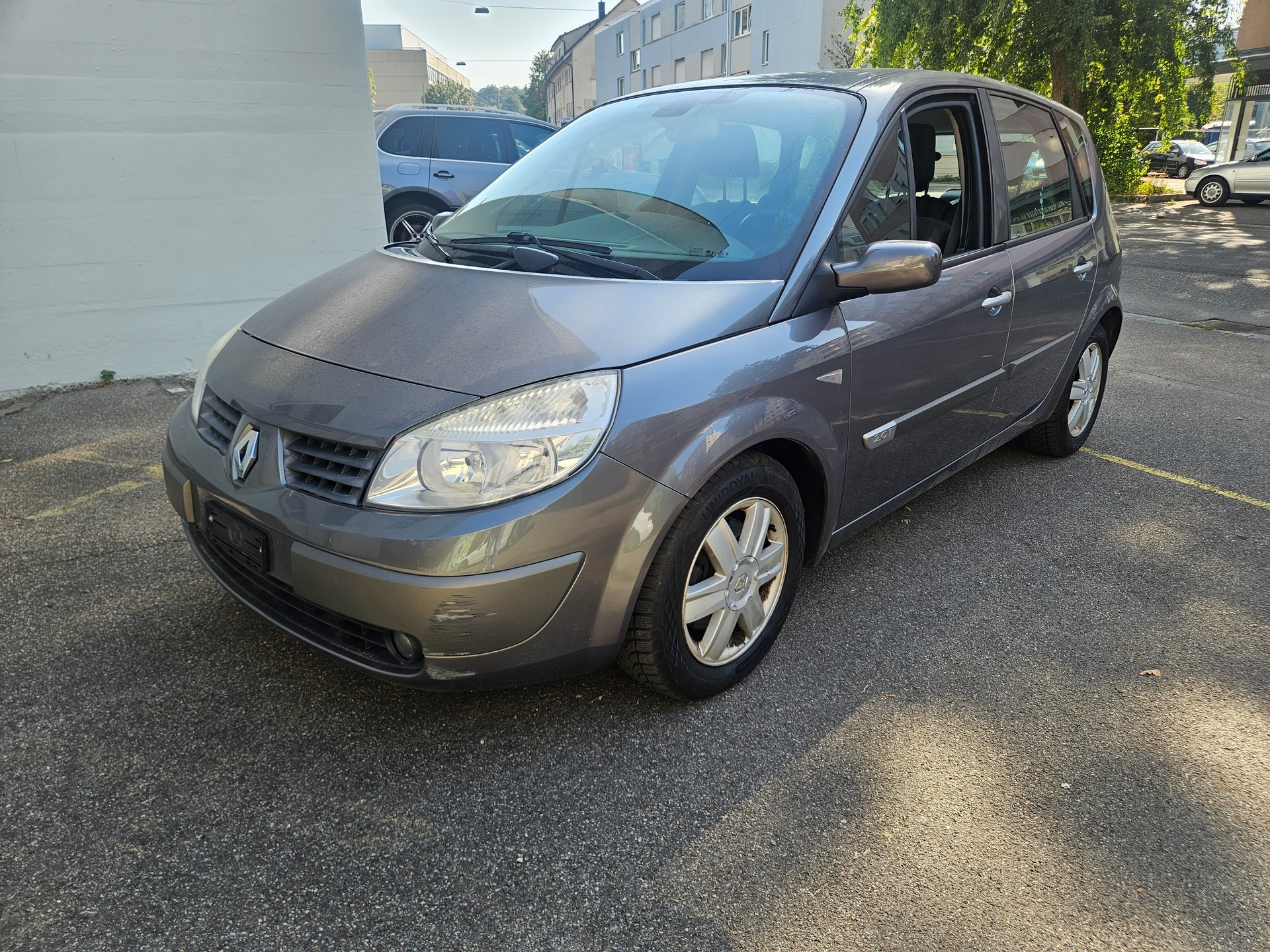 RENAULT Scénic 2.0 16V Turbo Dynamique-image-5