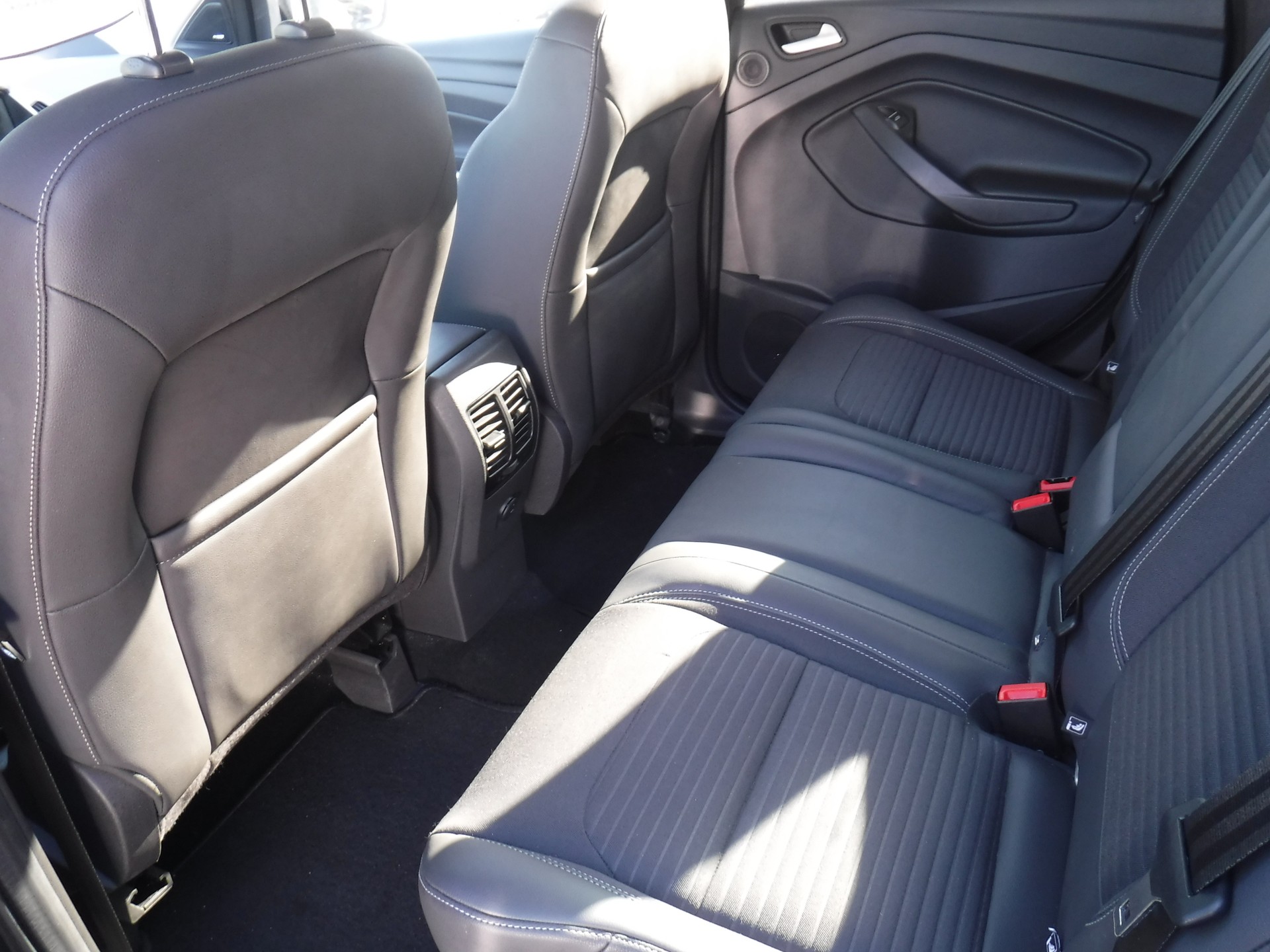 FORD Kuga 1.5 SCTi Titanium 2WD-image-4