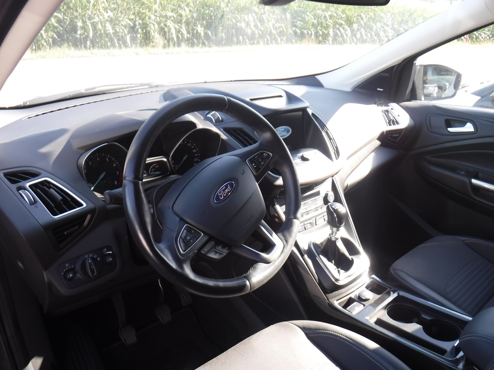 FORD Kuga 1.5 SCTi Titanium 2WD-image-3