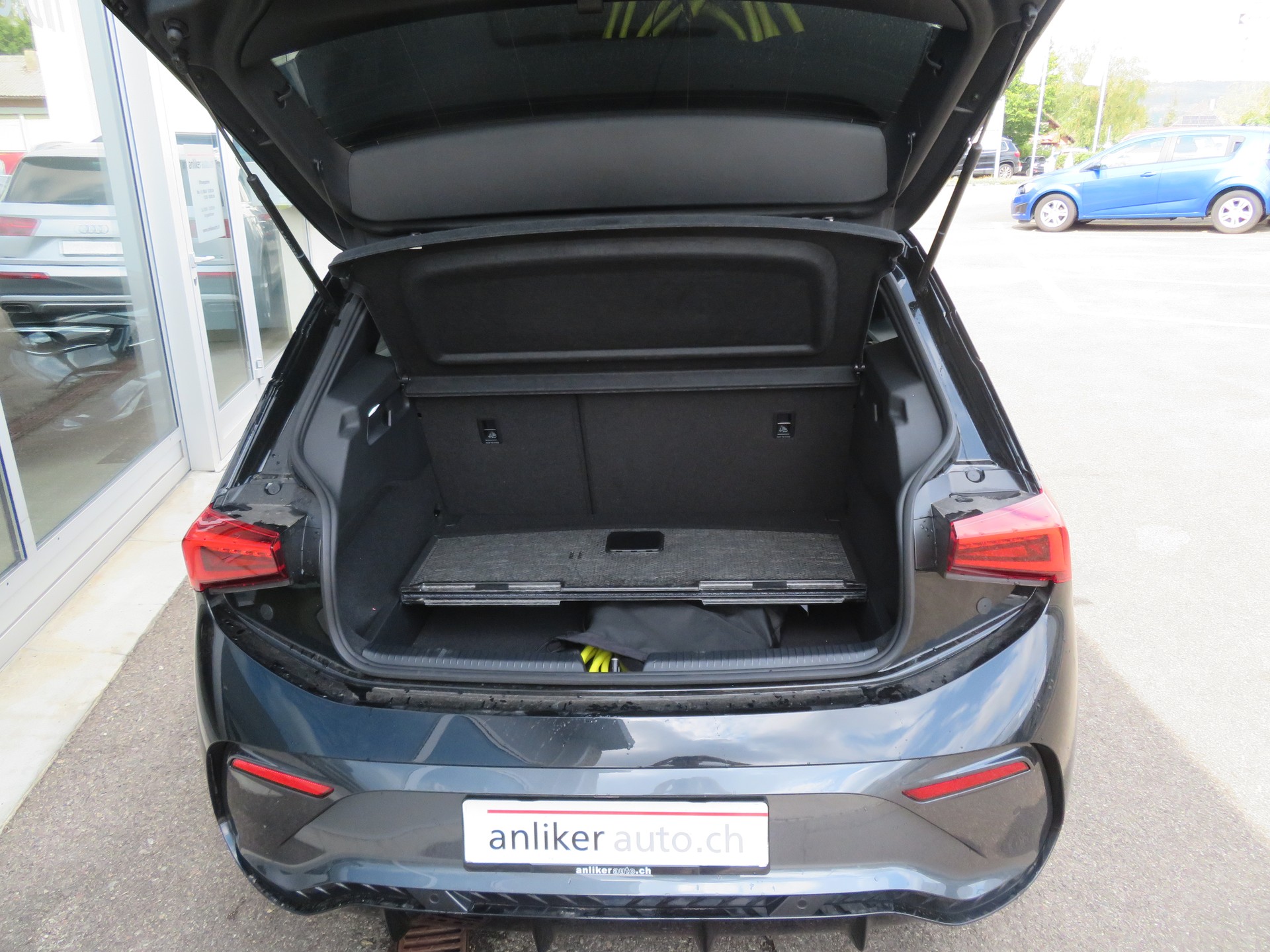 CUPRA Born 59 kWh e-Boost-image-3