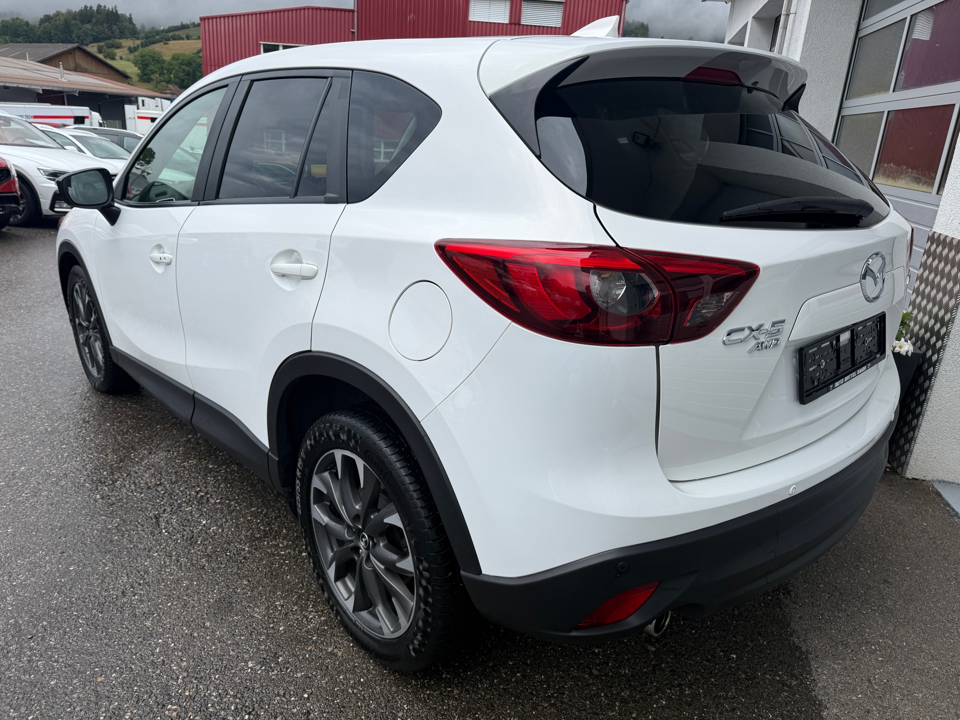 MAZDA CX-5 2.2 D HP Revolution AWD Automatic-showroom-element-2