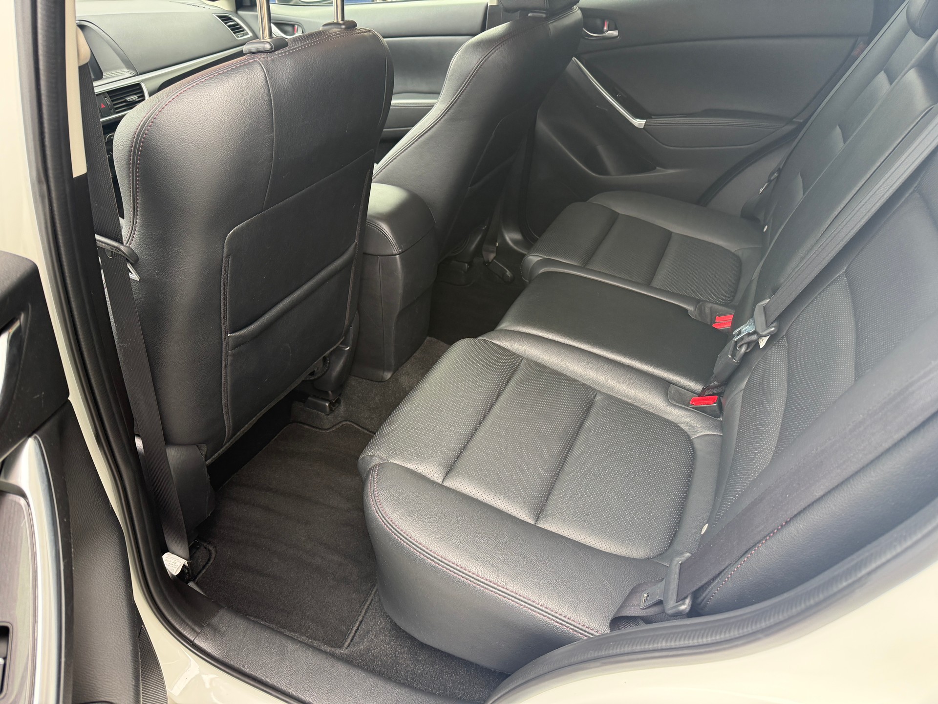 MAZDA CX-5 2.2 D HP Revolution AWD Automatic-image-7