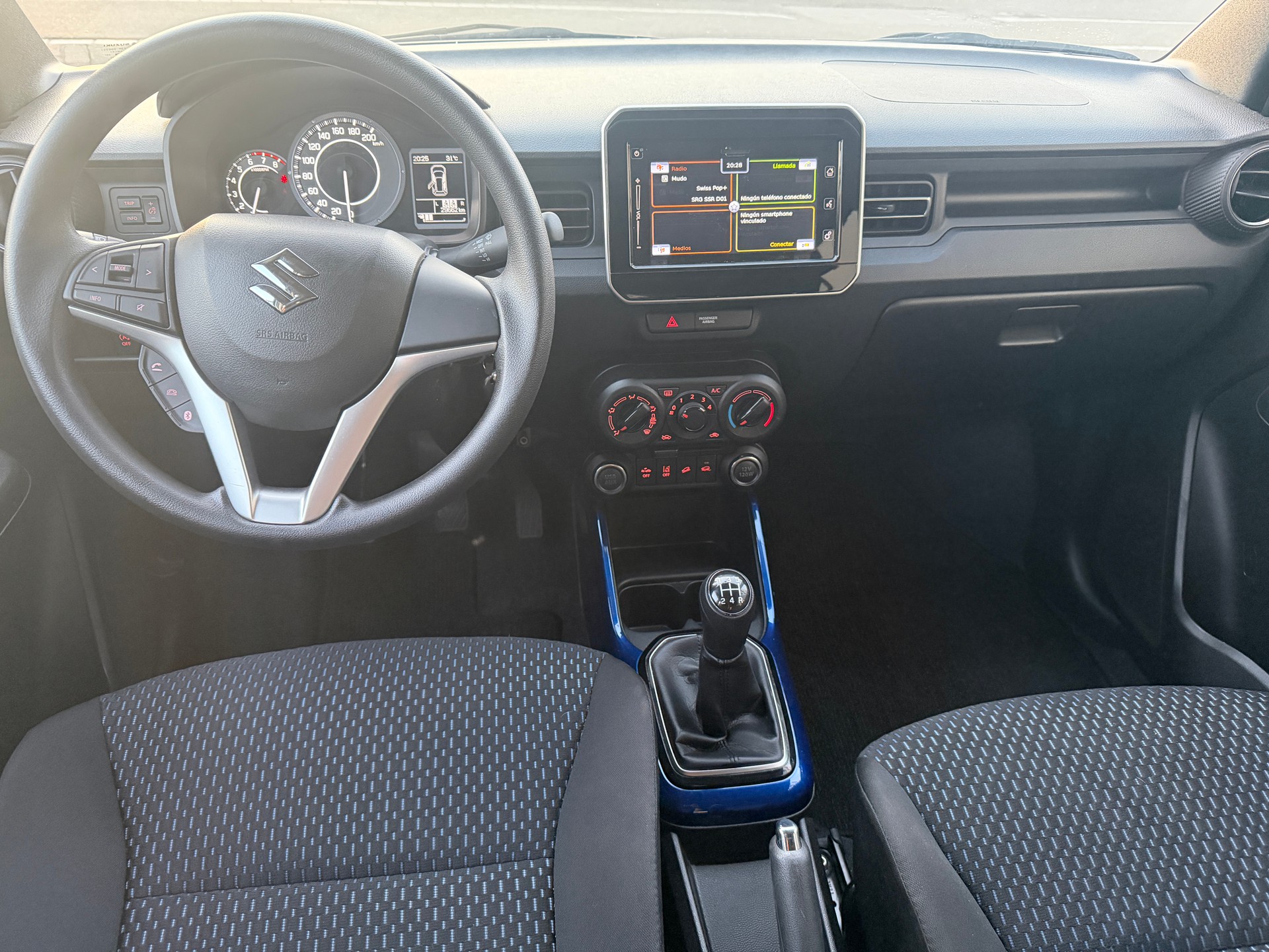 SUZUKI Ignis 1.2i Compact+ Hybrid 4x4-image-9