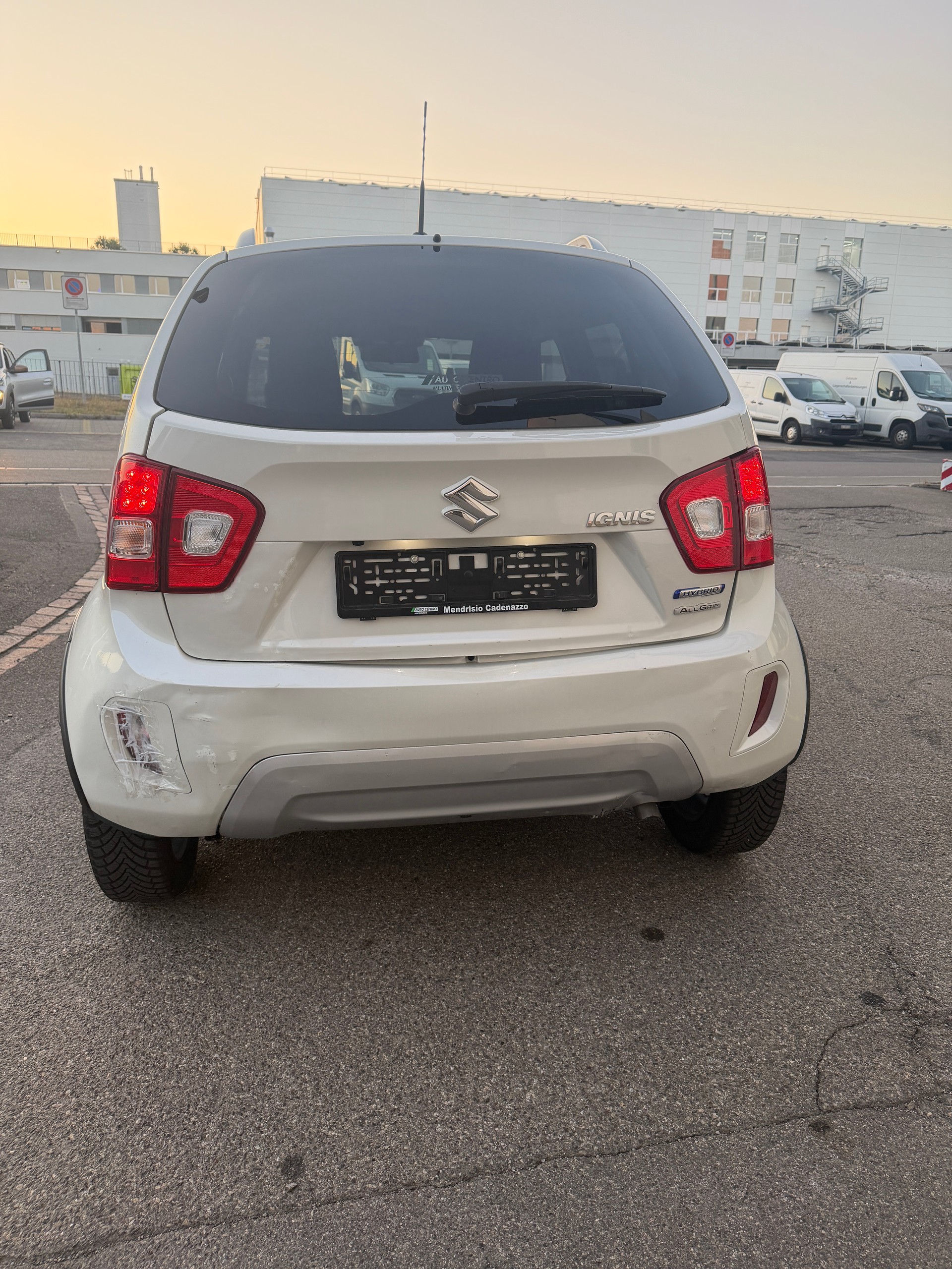 SUZUKI Ignis 1.2i Compact+ Hybrid 4x4-image-6