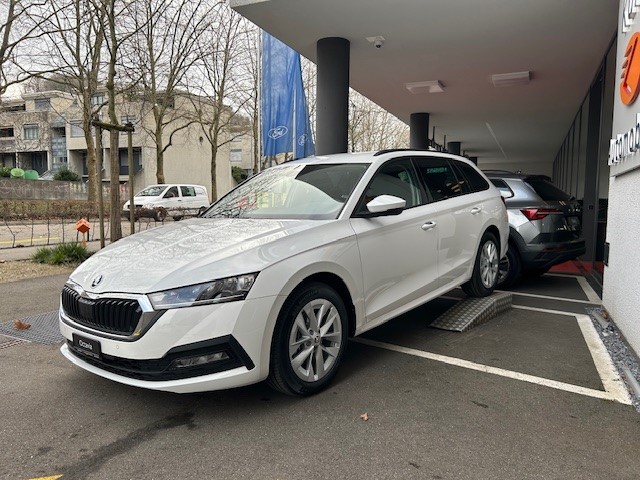 SKODA Octavia Combi 2.0 TDI DSG Selection-image-2
