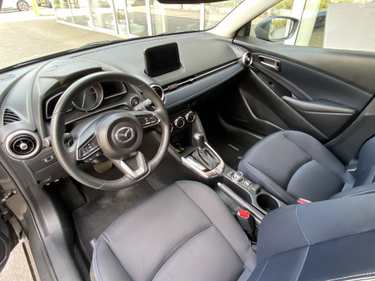 MAZDA 2 G 90 Revolution-image-2