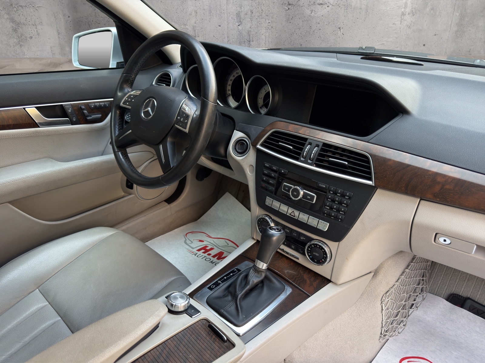 MERCEDES-BENZ C 250 CDI Elégance 4Matic 7G-Tronic-image-11