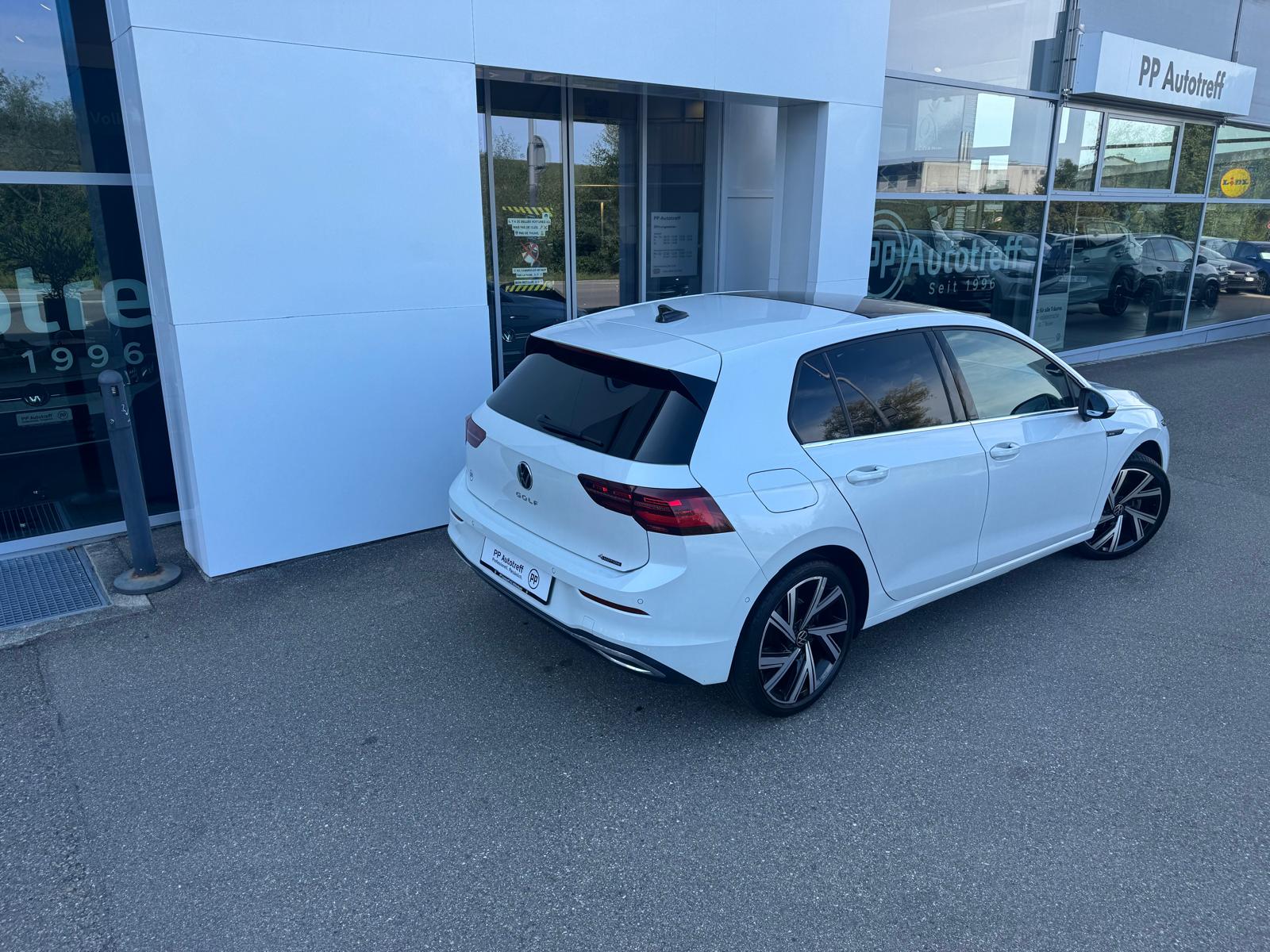 VW Golf 2.0 TSI Style DSG 4 Motion-image-3