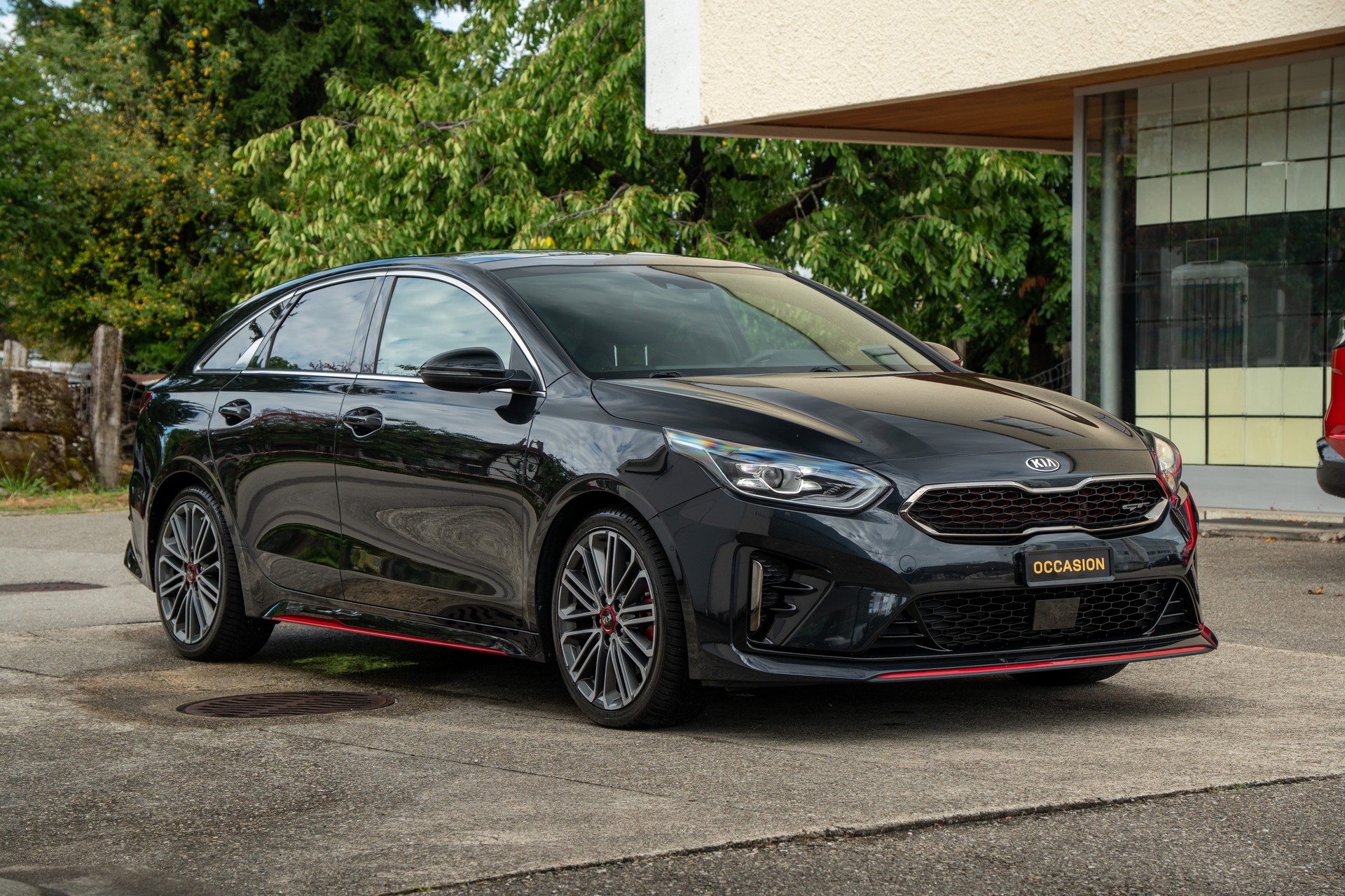 KIA ProCeed 1.6 T-GDi GT DCT-image-2