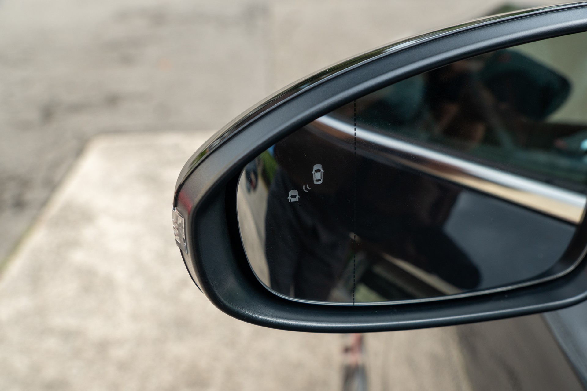 KIA ProCeed 1.6 T-GDi GT DCT-image-7