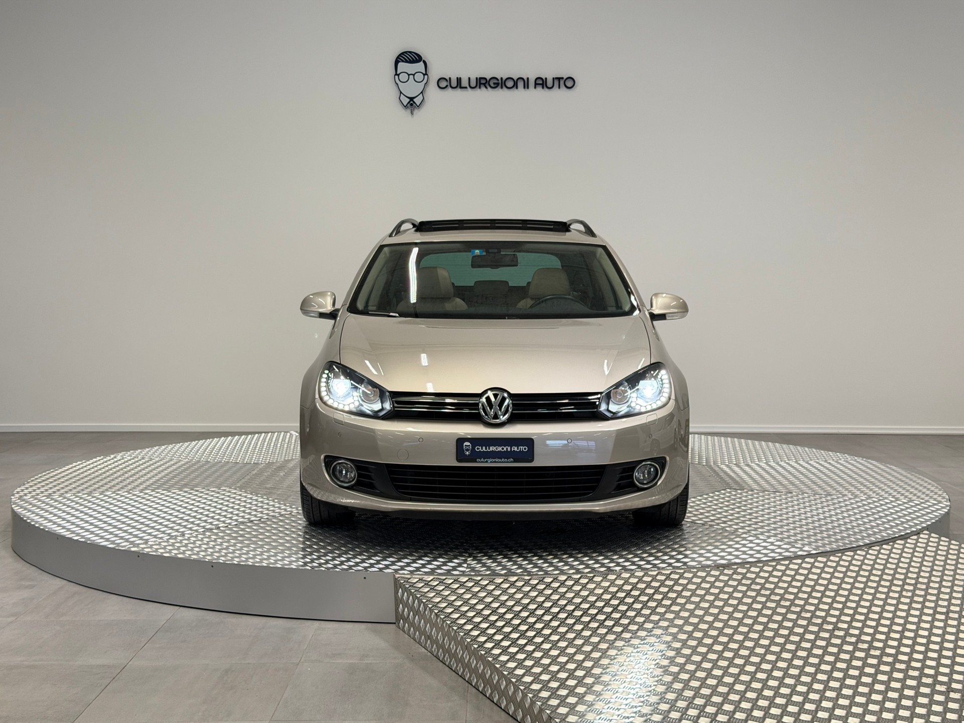VW Golf Variant 1.2 TSI Comfortline DSG-image-7