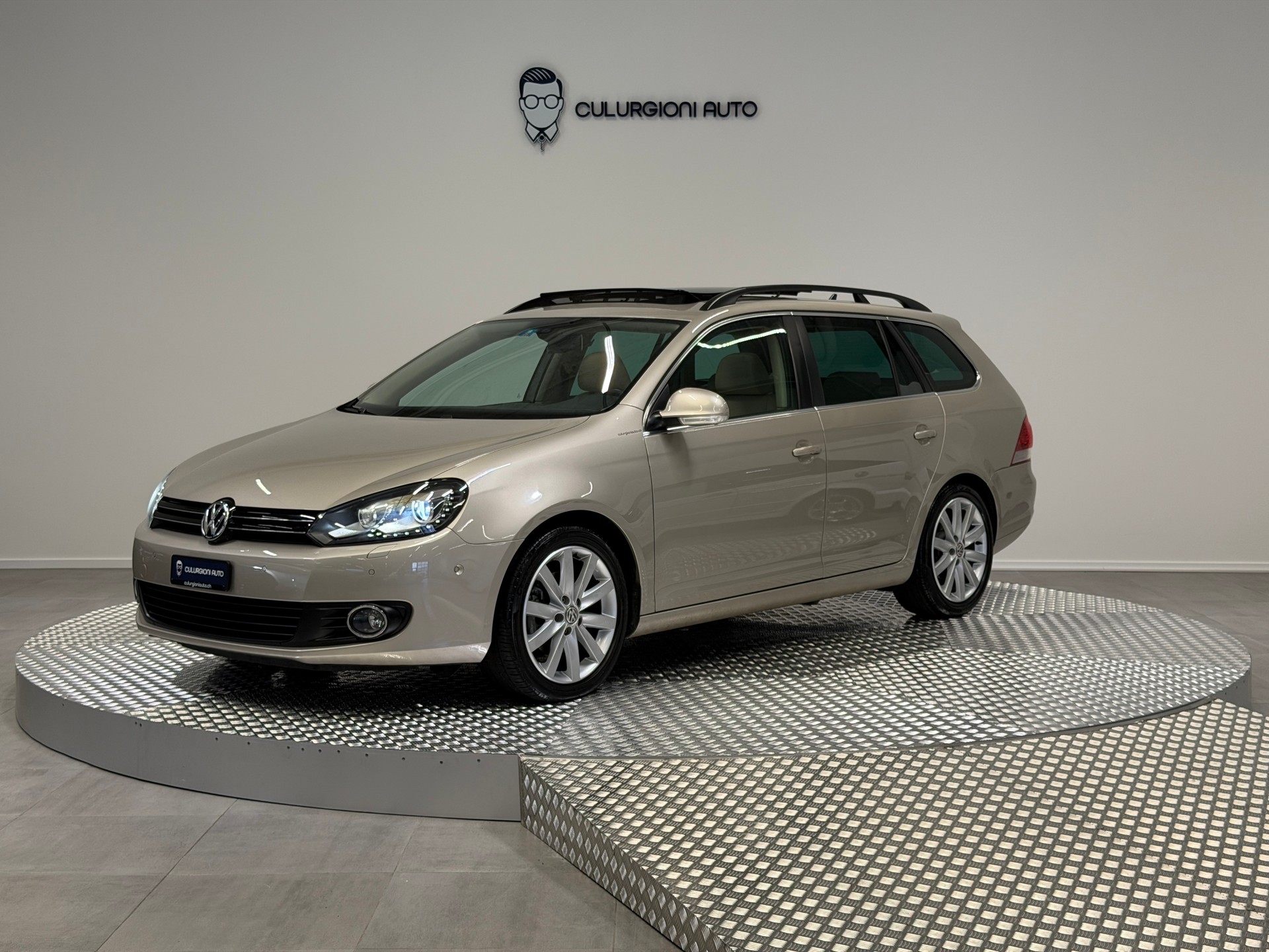 VW Golf Variant 1.2 TSI Comfortline DSG-image-0