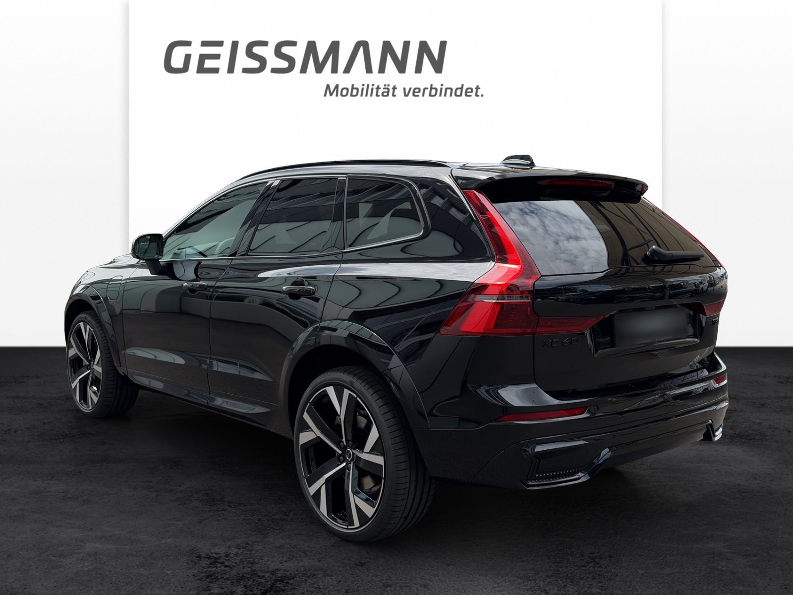 VOLVO XC60 2.0 T8 TE Black Edition eAWD-image-4