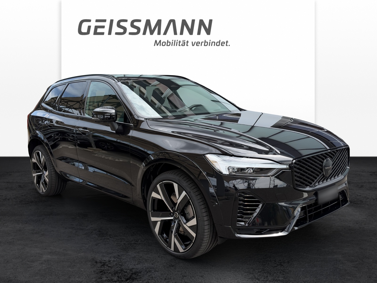 VOLVO XC60 2.0 T8 TE Black Edition eAWD-image-1