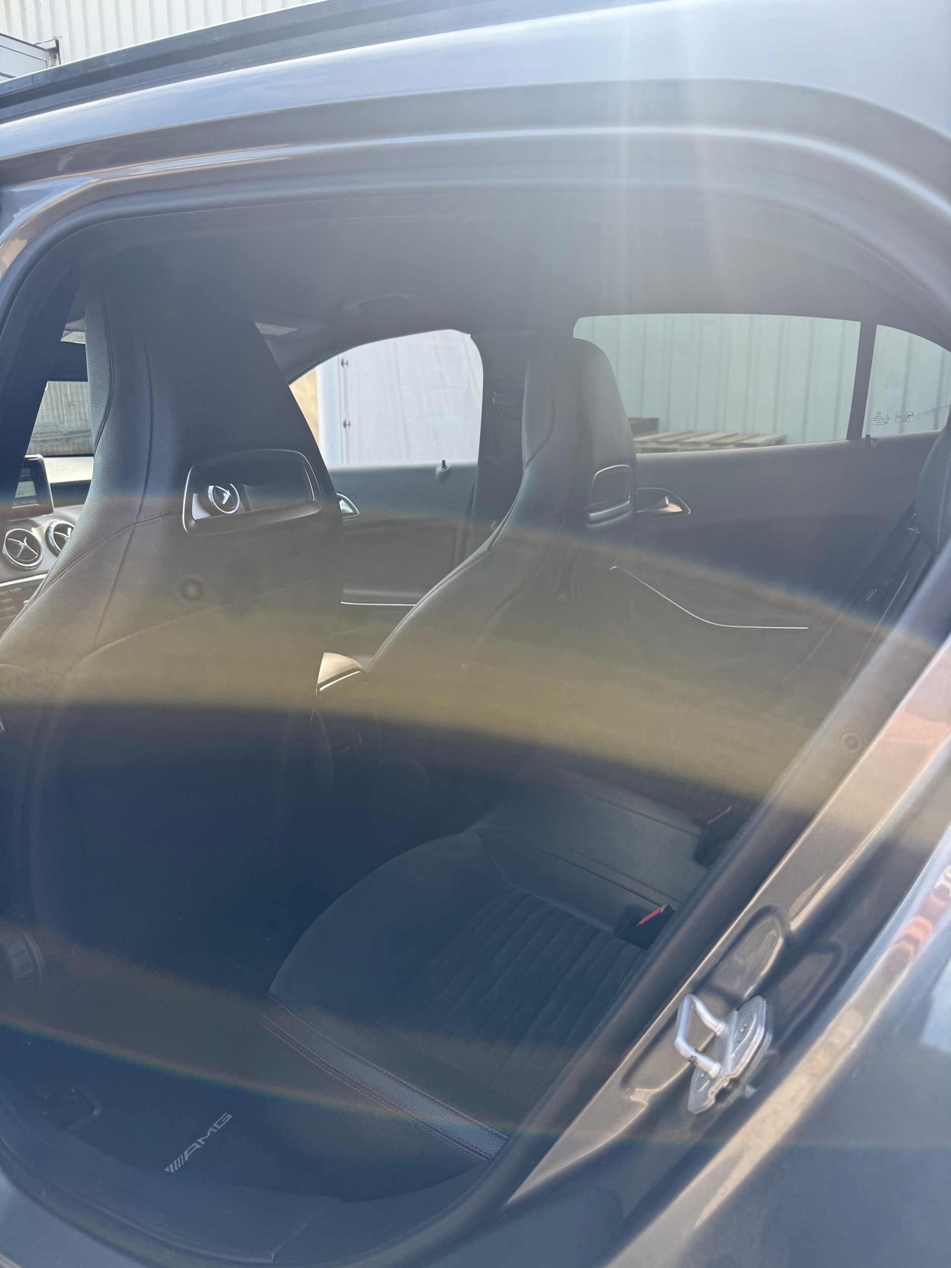 MERCEDES-BENZ GLA 250 AMG Line 4Matic 7G-DCT-image-6