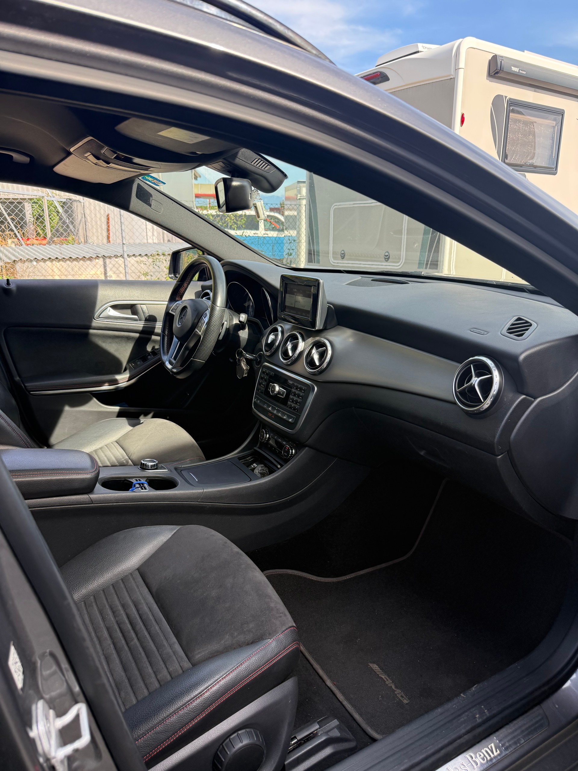 MERCEDES-BENZ GLA 250 AMG Line 4Matic 7G-DCT-image-8