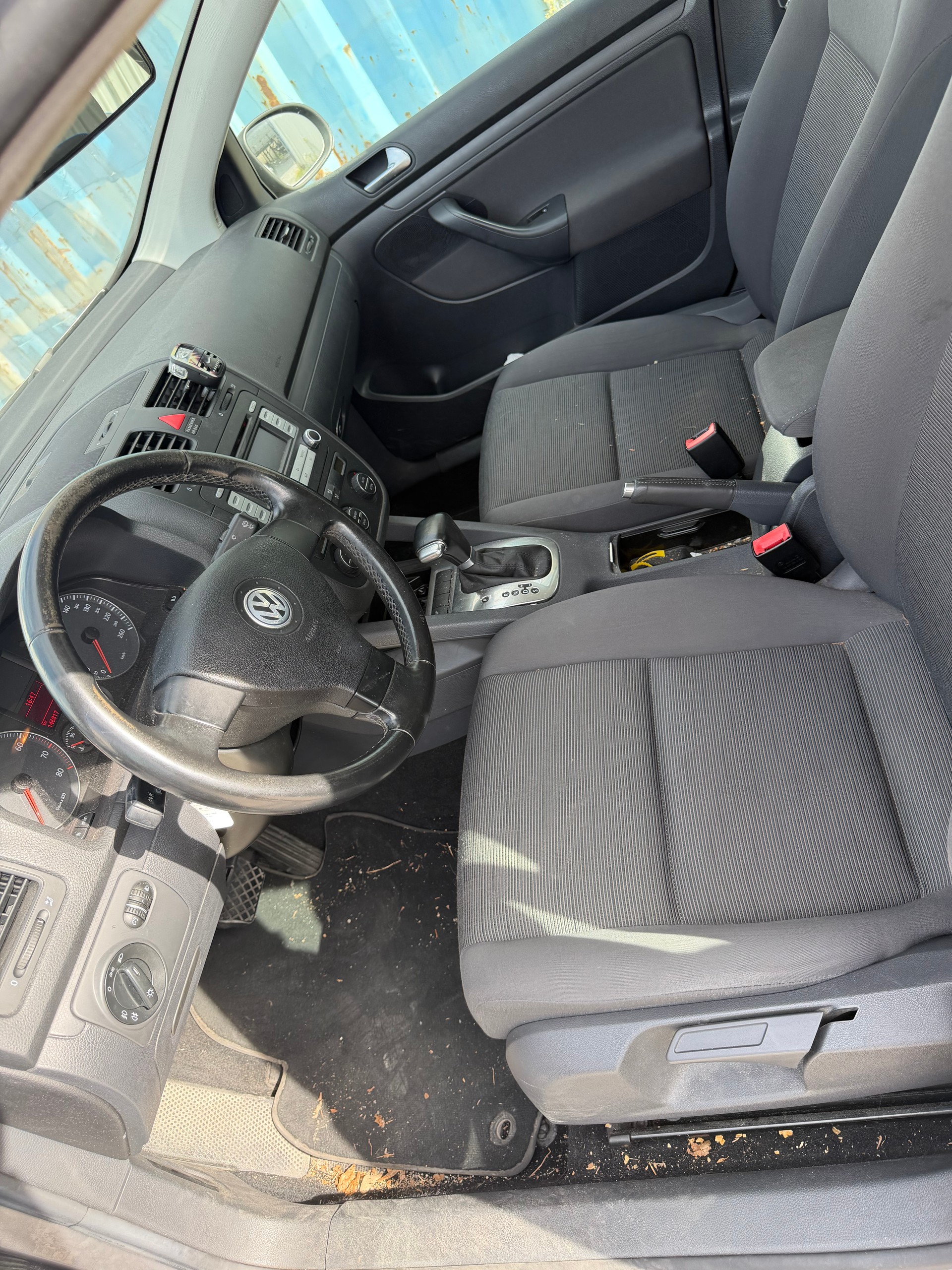 VW Golf 1.6 FSI Trendline-image-13