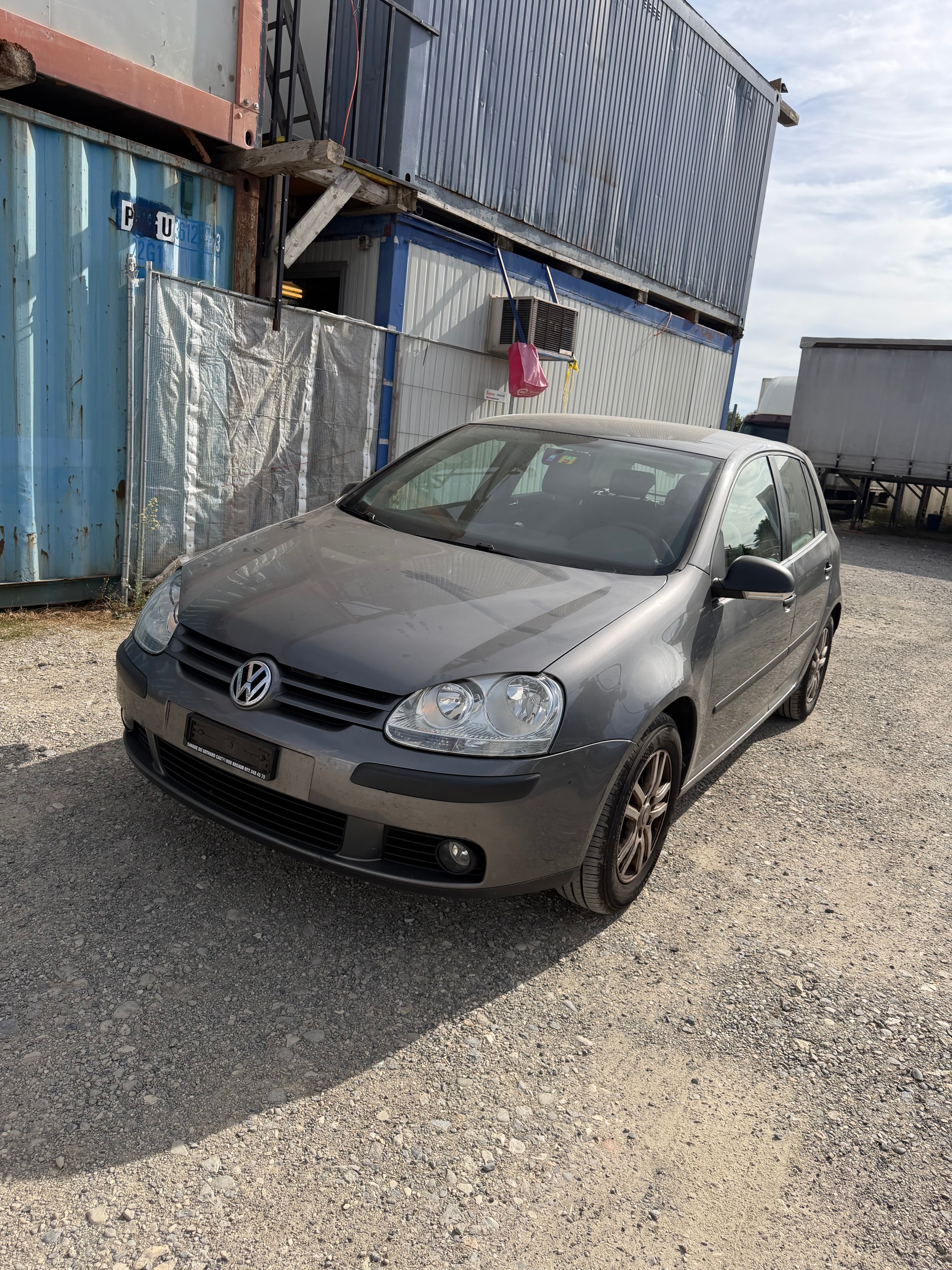 VW Golf 1.6 FSI Trendline-image-1