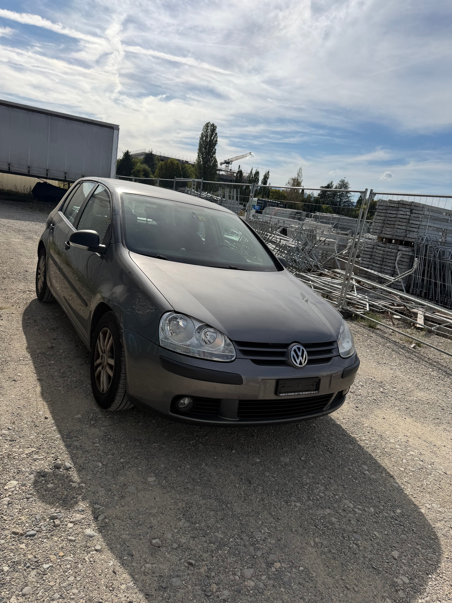 VW Golf 1.6 FSI Trendline-image-2