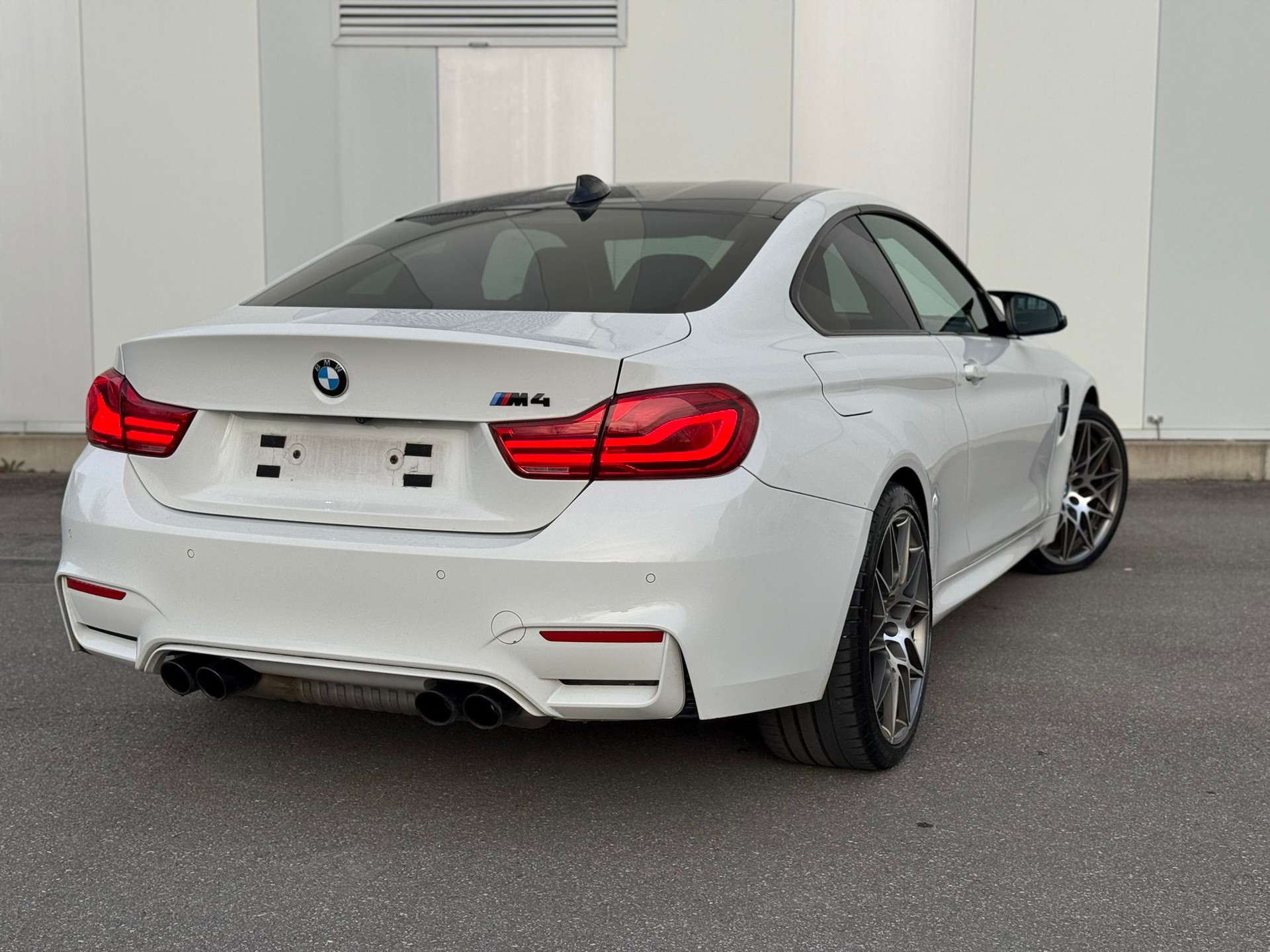 BMW M4 Coupé Competition DKG-image-5