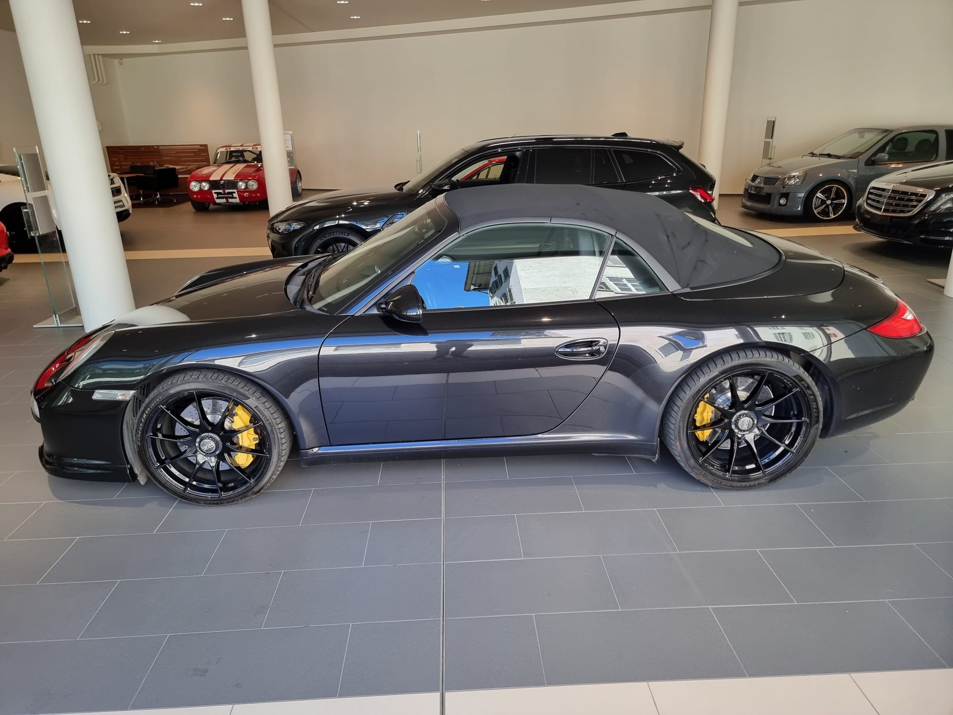 PORSCHE Carrera S Cabrio-image-13