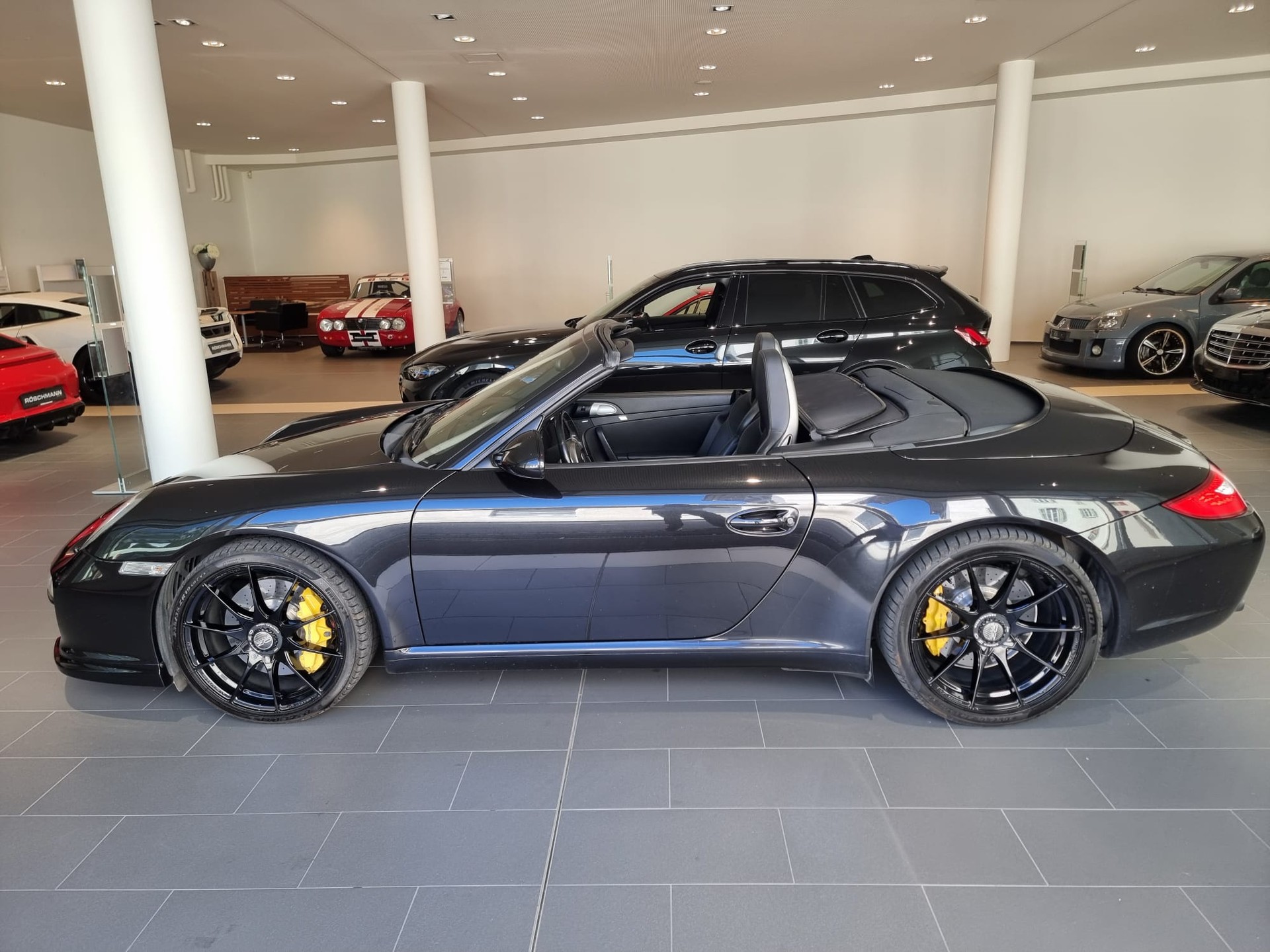 PORSCHE Carrera S Cabrio-image-9