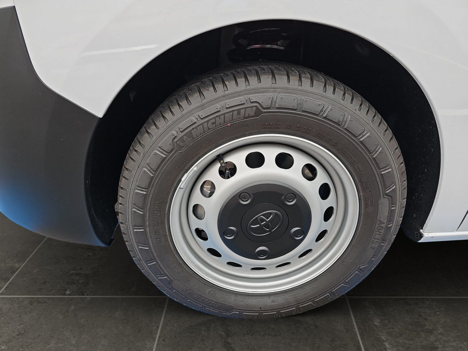 TOYOTA PROACE Brückenwagen L1 2.0 D-image-12