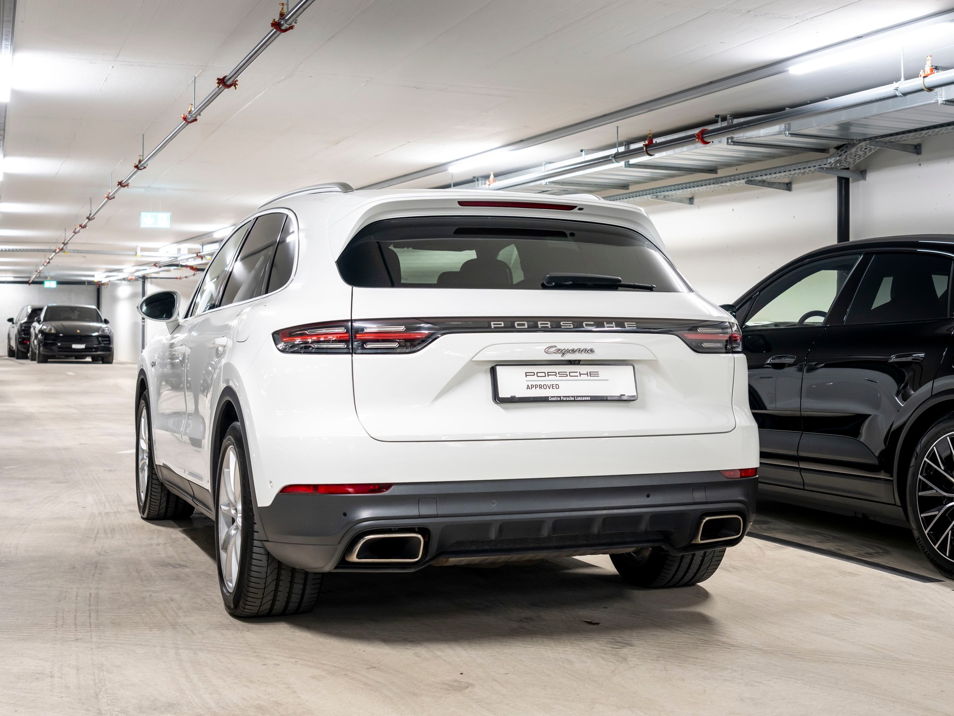 PORSCHE Cayenne E-Hybrid-image-2