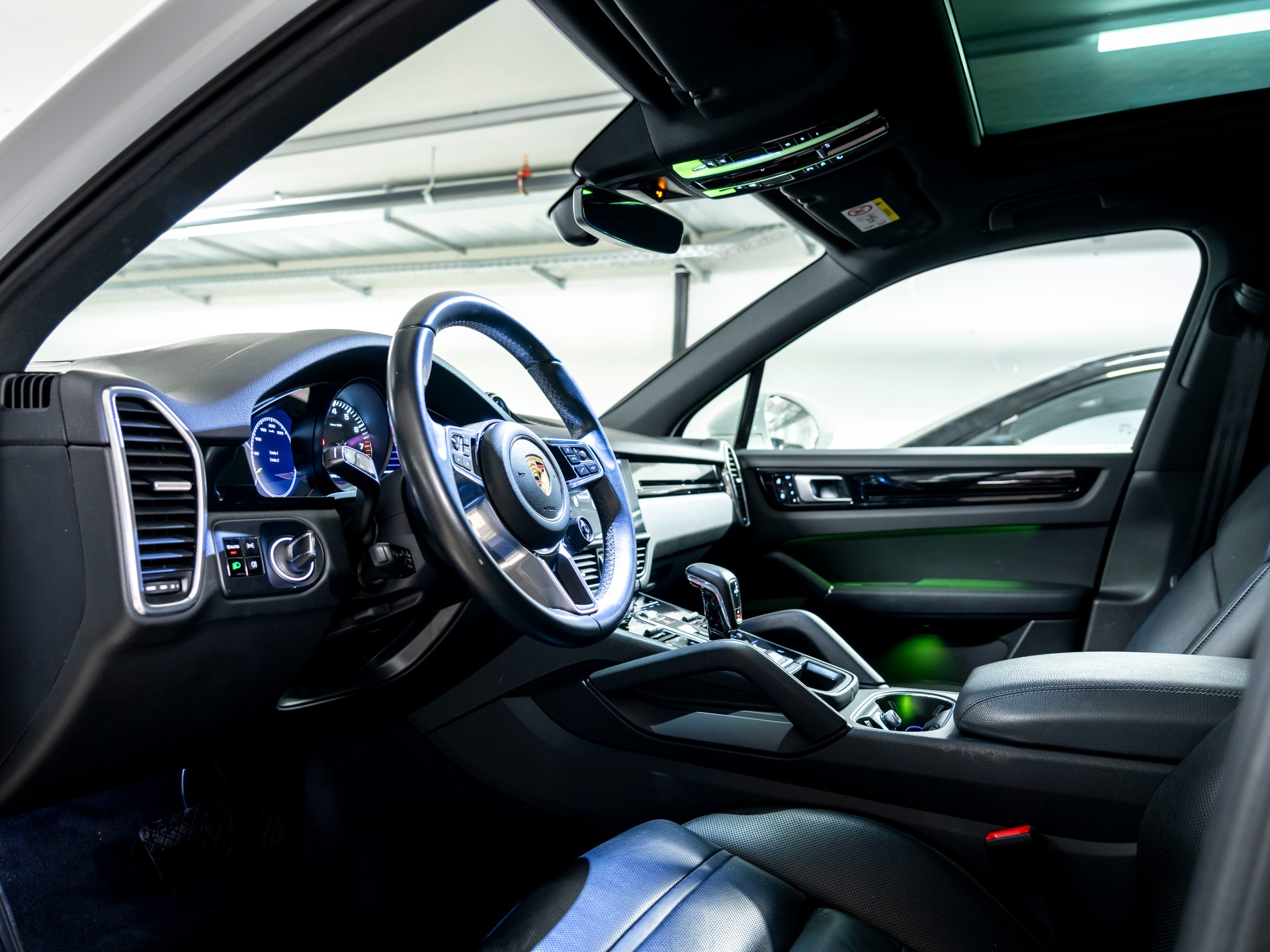 PORSCHE Cayenne E-Hybrid-image-14