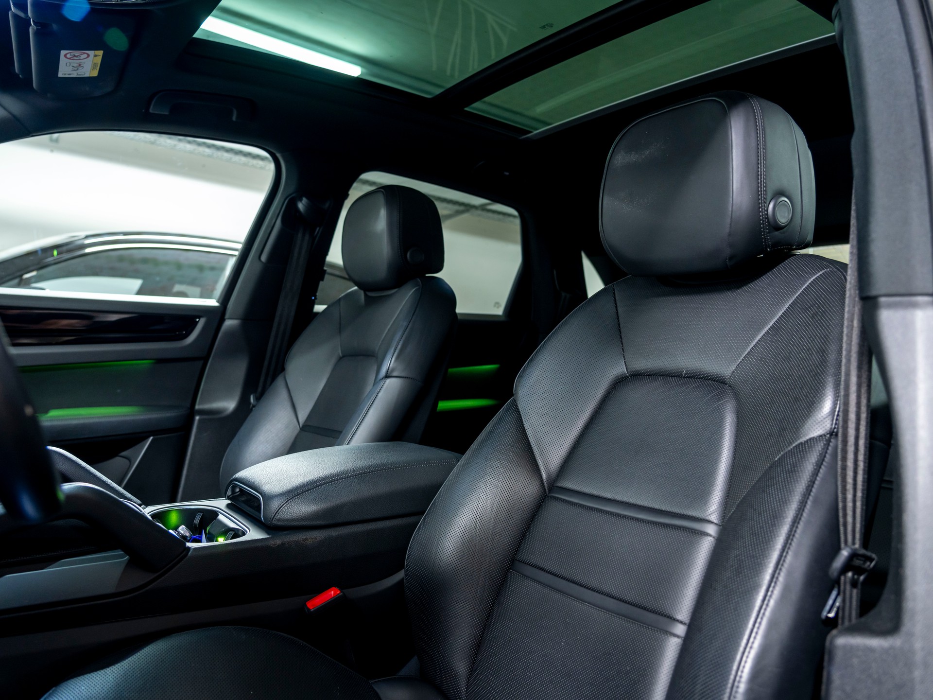 PORSCHE Cayenne E-Hybrid-image-18