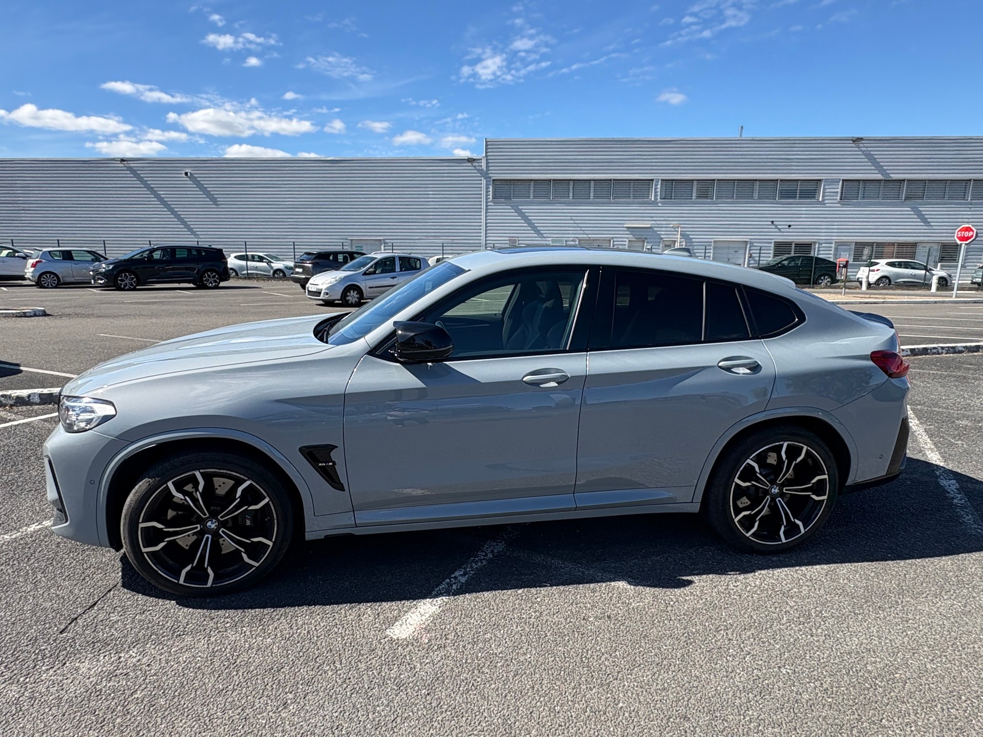 BMW M Competition-image-3