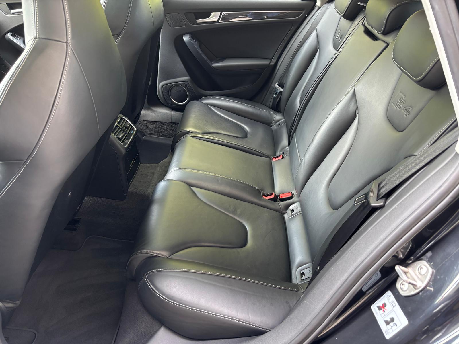 AUDI S4 Avant 3.0 TFSI quattro S-tronic-image-10