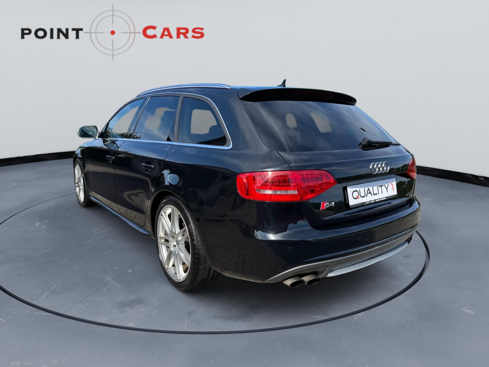 AUDI S4 Avant 3.0 TFSI quattro S-tronic-image-2