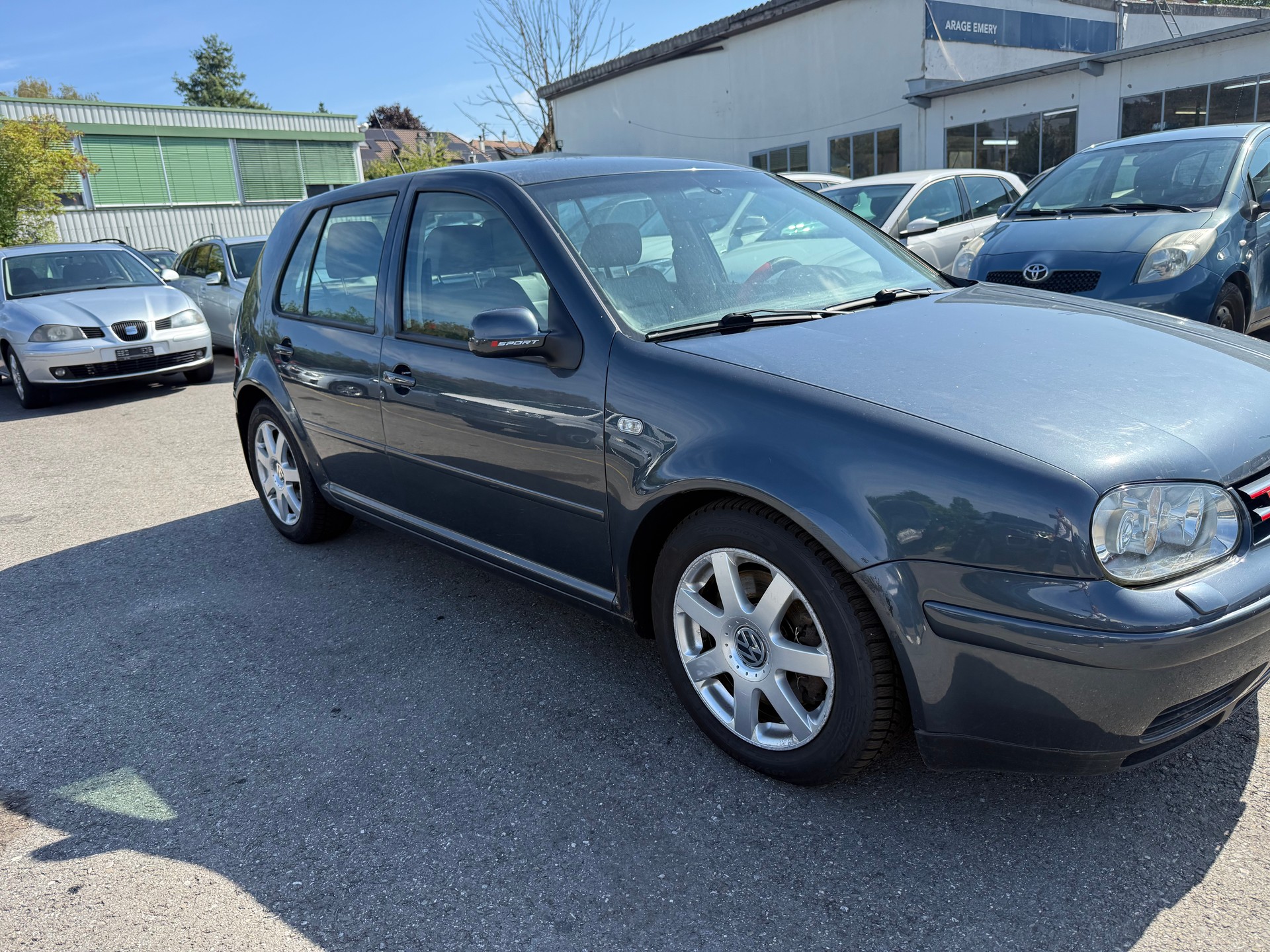 VW Golf 2.8 Highline 4Motion-image-5