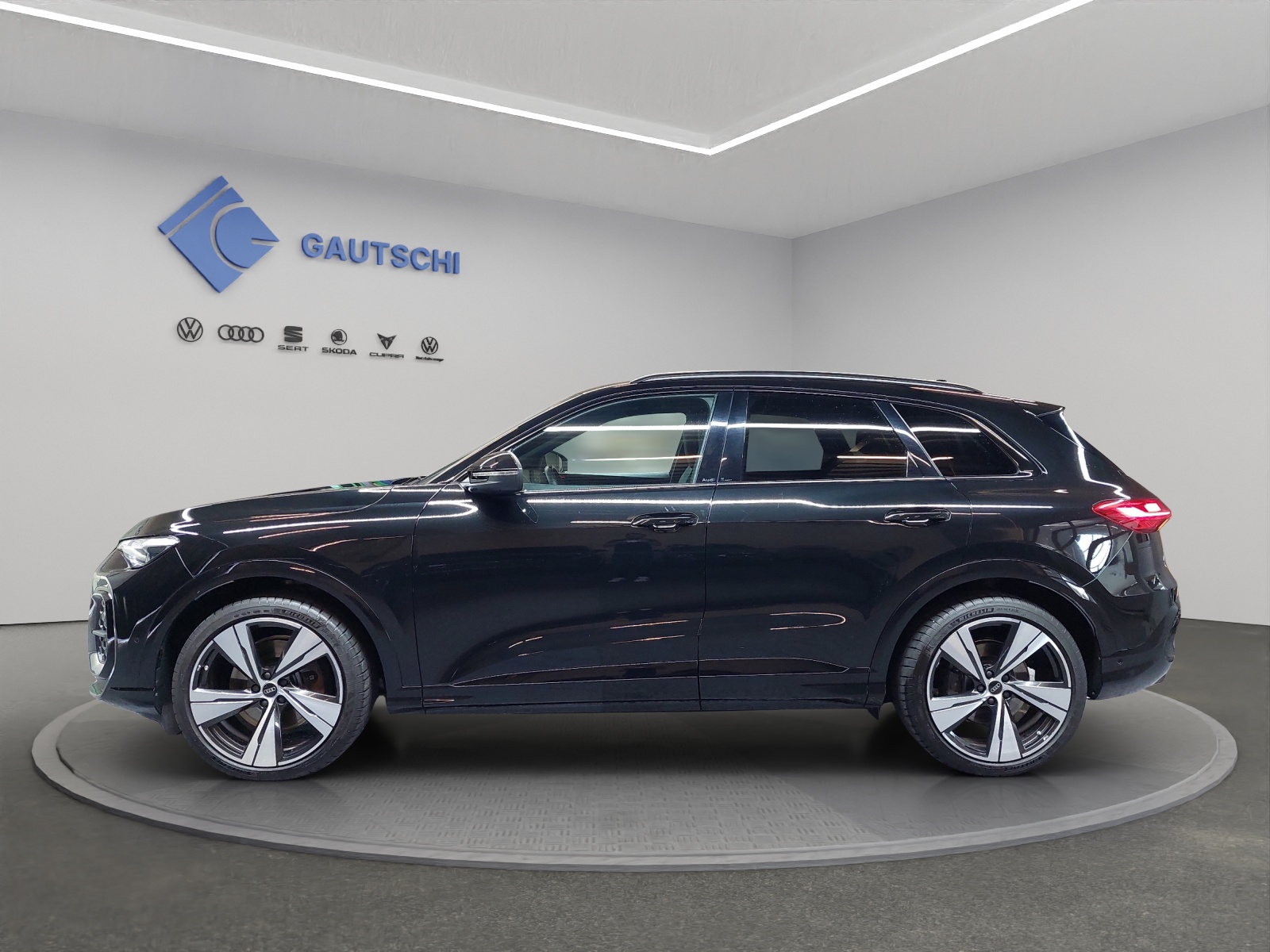AUDI Q5 TDI quattro 150 kW S-tronic-image-1