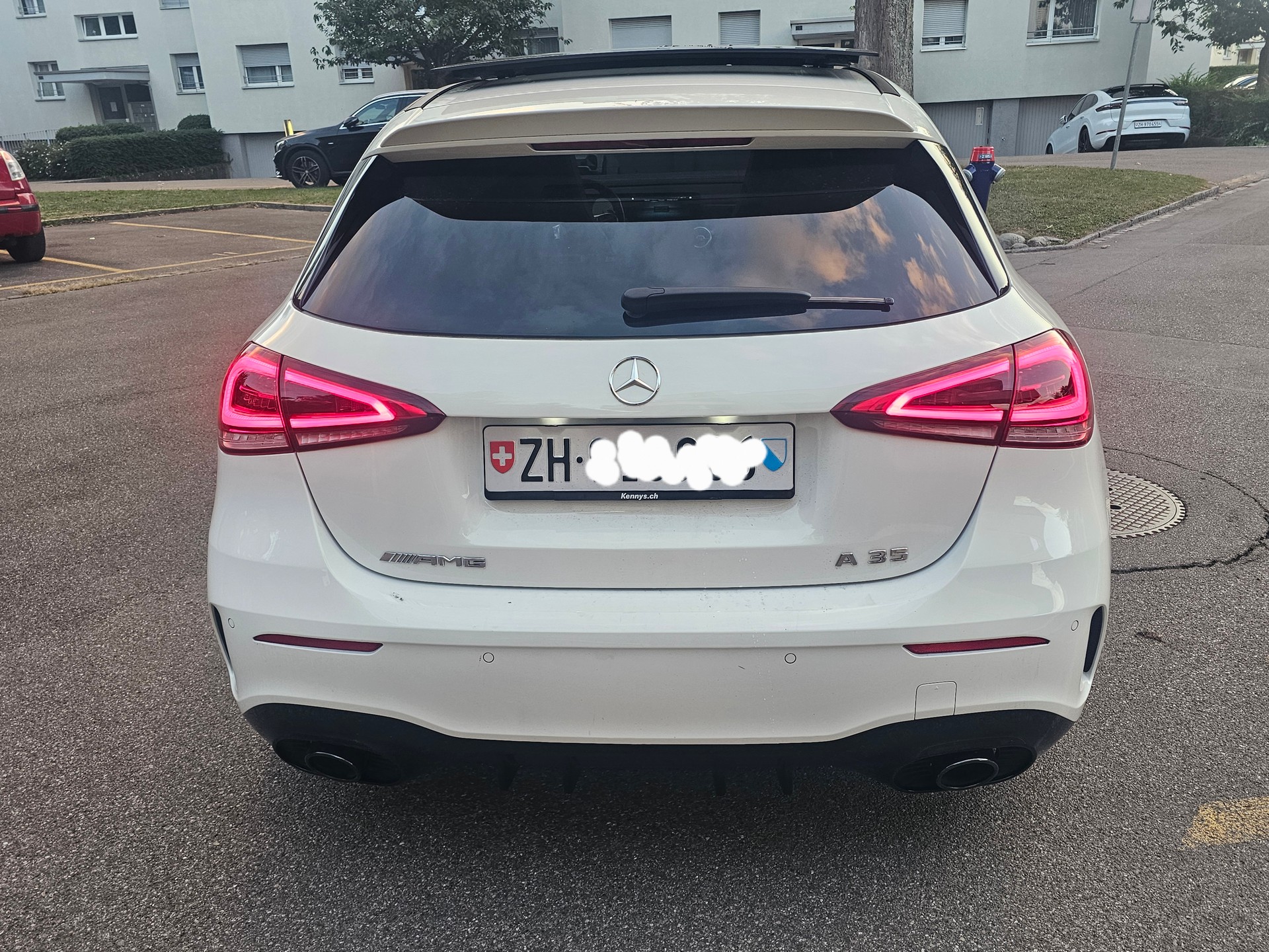 MERCEDES-BENZ A 35 AMG 4matic-image-1