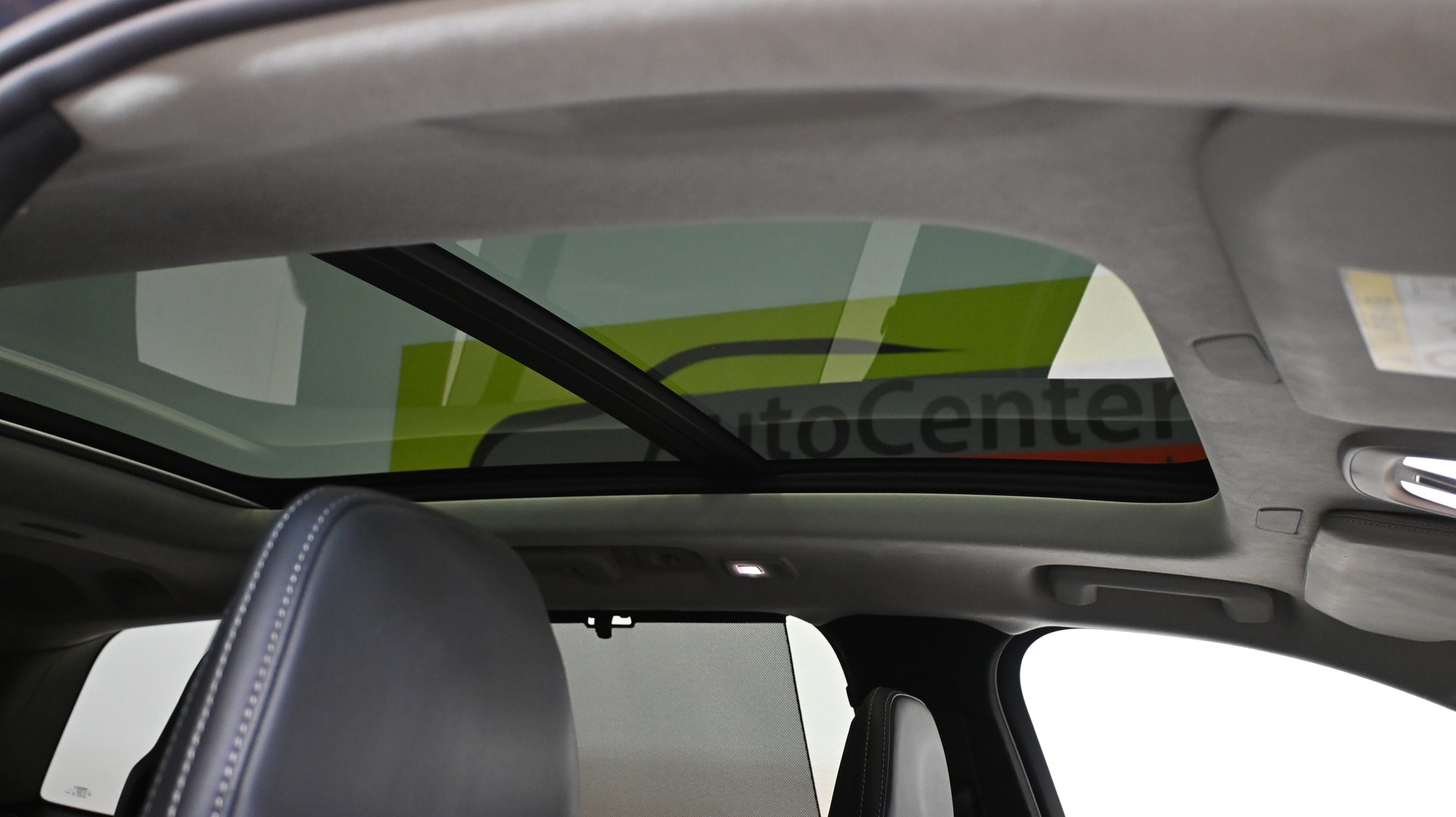 VOLVO XC90 T8 eAWD PluginHybrid Ultimate Dark Geartronic-image-8