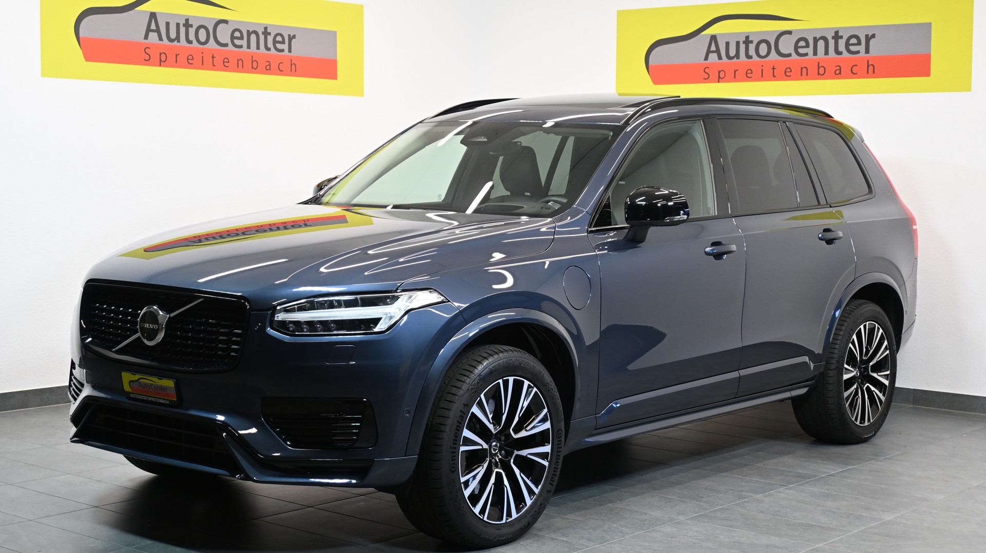 VOLVO XC90 T8 eAWD PluginHybrid Ultimate Dark Geartronic-image-1