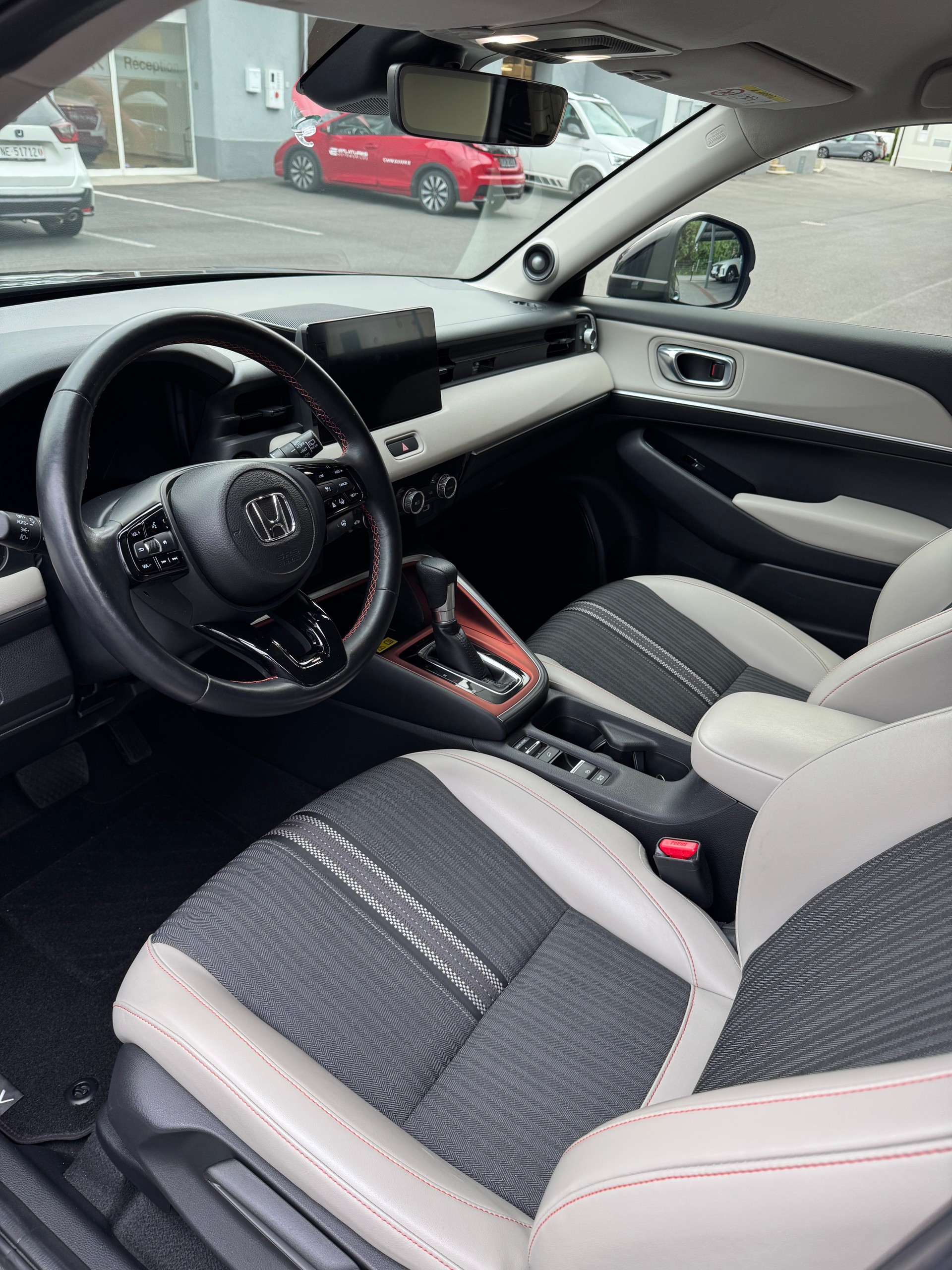 HONDA HR-V 1.5i-MMD Advance Style CVT-image-5