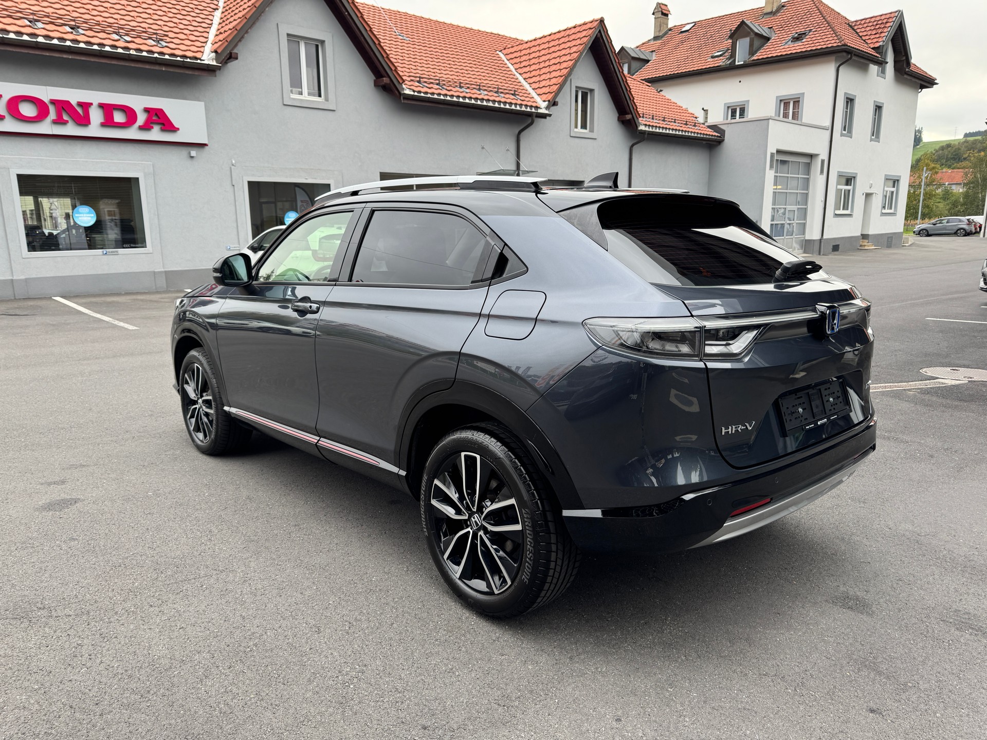 HONDA HR-V 1.5i-MMD Advance Style CVT-image-4